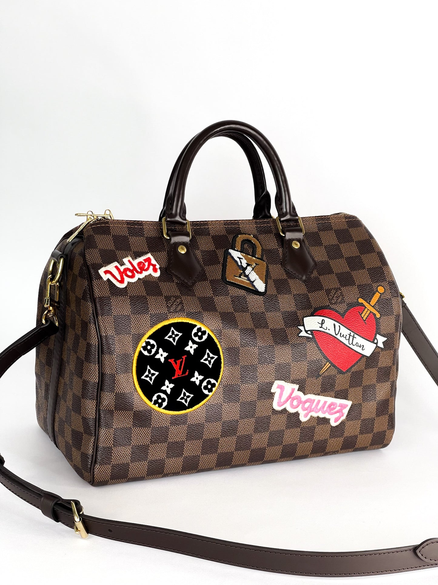 Louis Vuitton World Tour Limited Edition Bandouliere 30