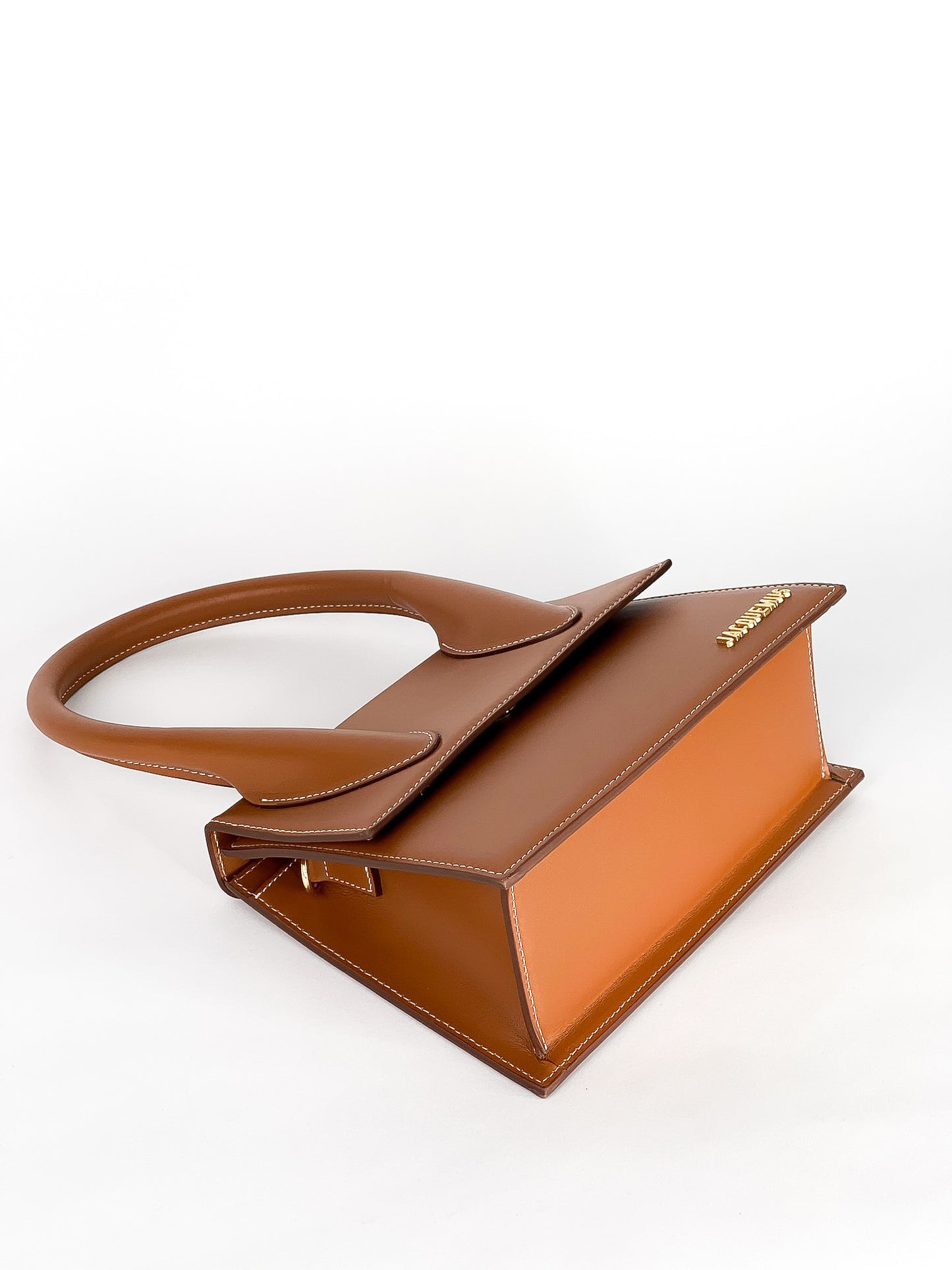 Jacquemus Le Grand Chiquito
Leather Bag