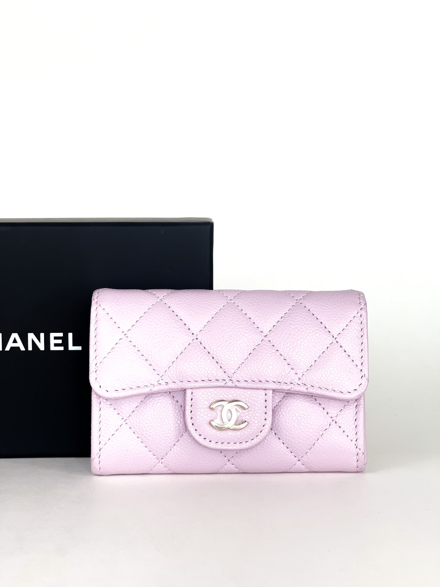 Chanel Caviar Quilted Flap Card Holder in Lilac