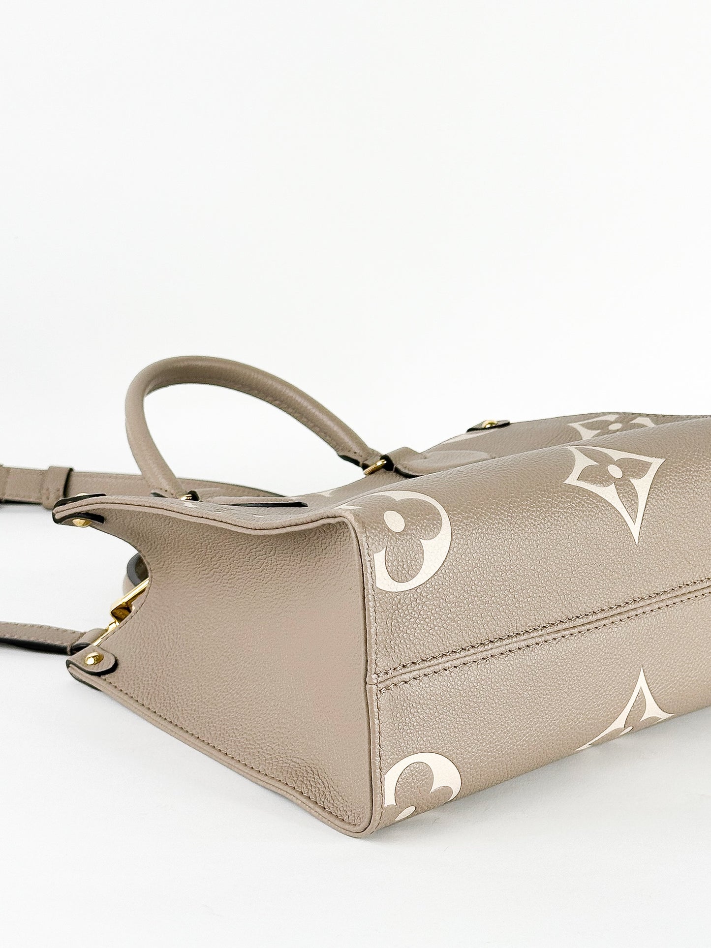 Louis Vuitton ONTHEGO PM (Tourterelle / Crème)