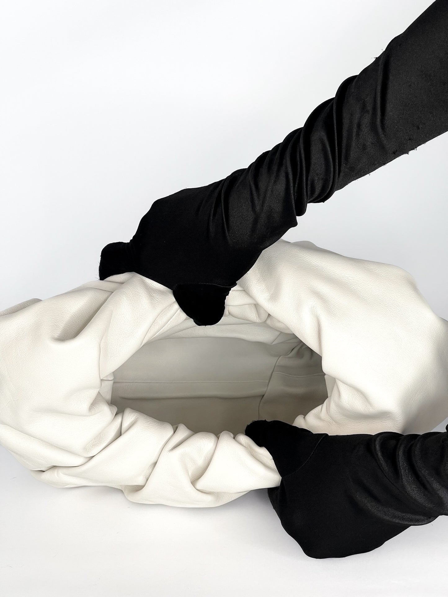 Bottega Veneta Smooth Butter Calfskin Small The Shoulder Pouch Plaster