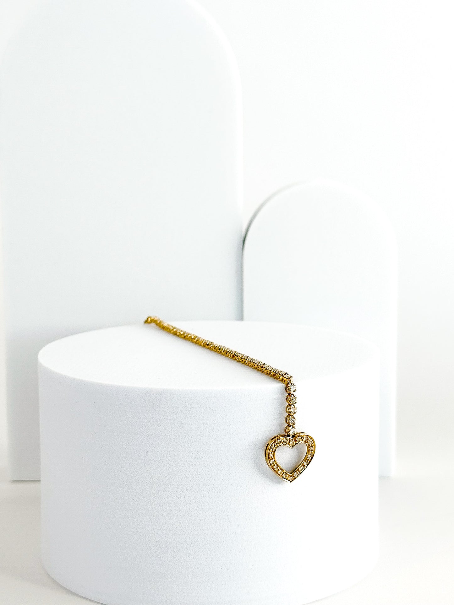18K Gold Heart Diamond Bracelet