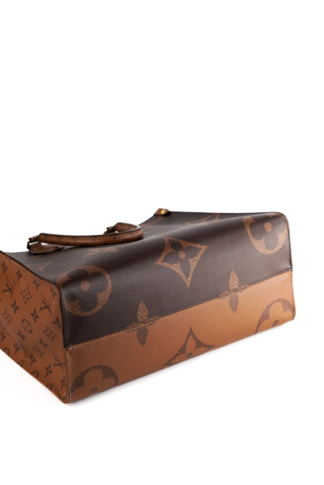 Louis Vuitton Reverse Monogram Giant Onthego MM