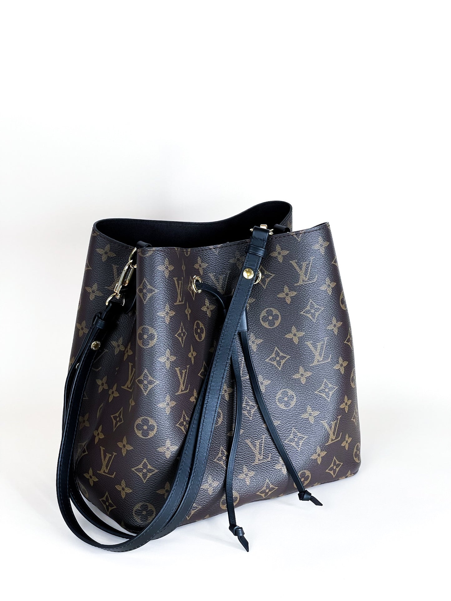 Louis Vuitton Monogram Noenoe MM