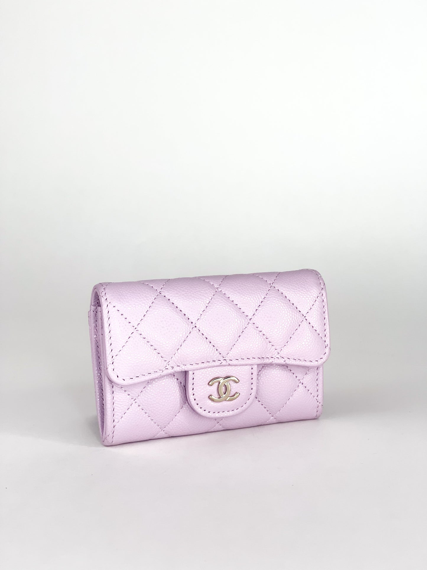 Chanel Caviar Quilted Flap Card Holder in Lilac