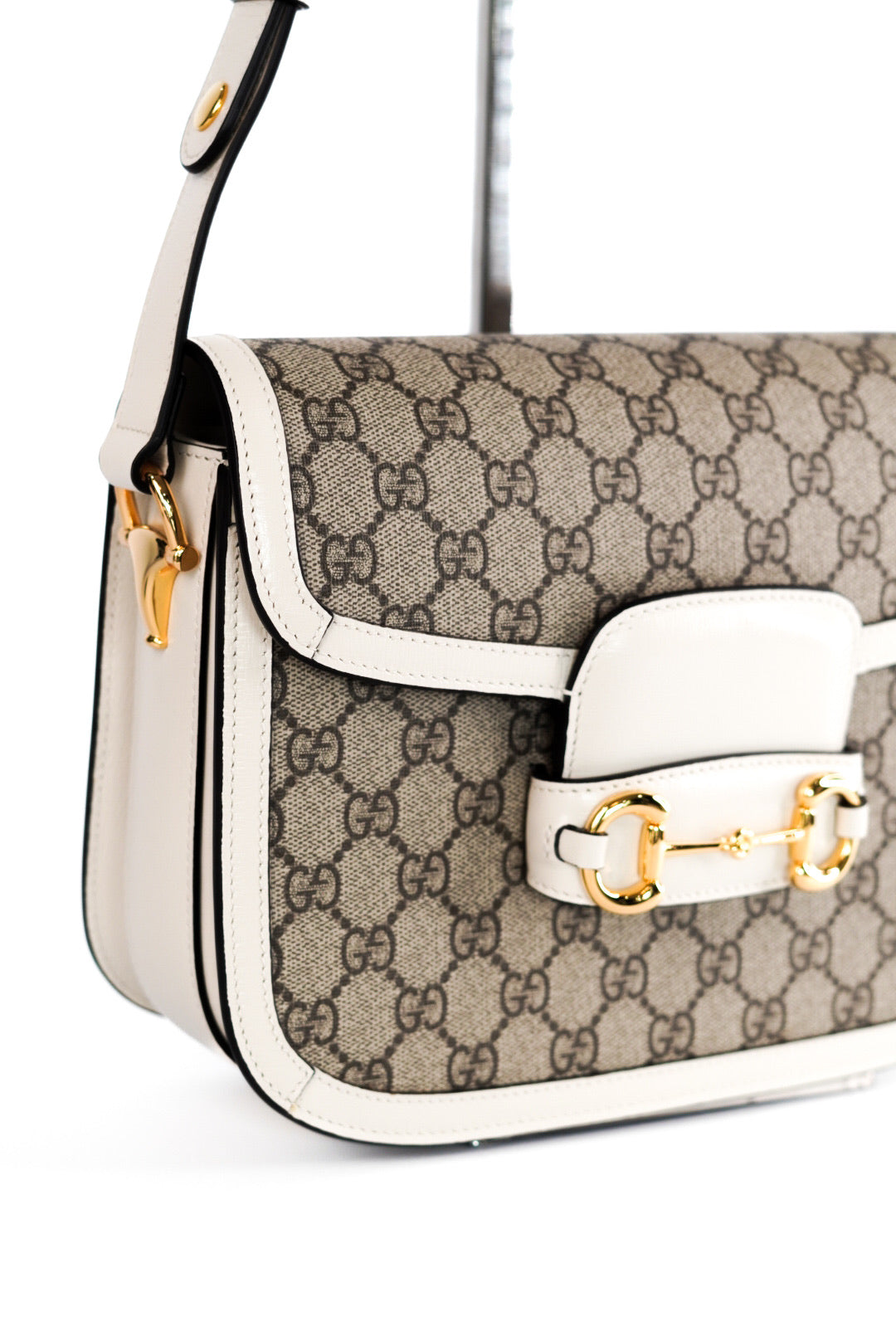 Gucci Beige/Off White GG Supreme Canvas and Leather Medium Horsebit 1955 Shoulder Bag