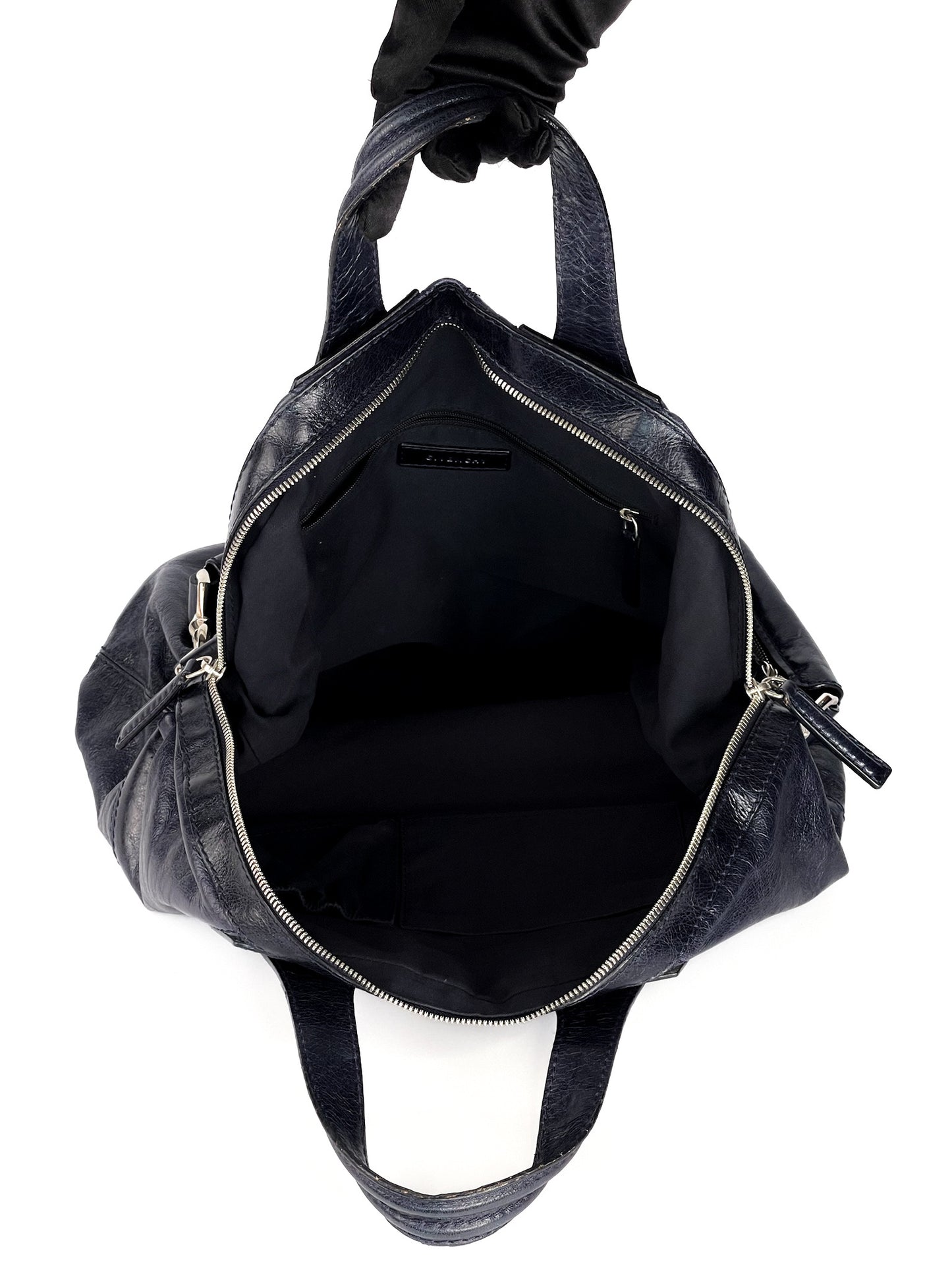 Givenchy Pebbled Lambskin Zip Animation Medium Nightingale Navy