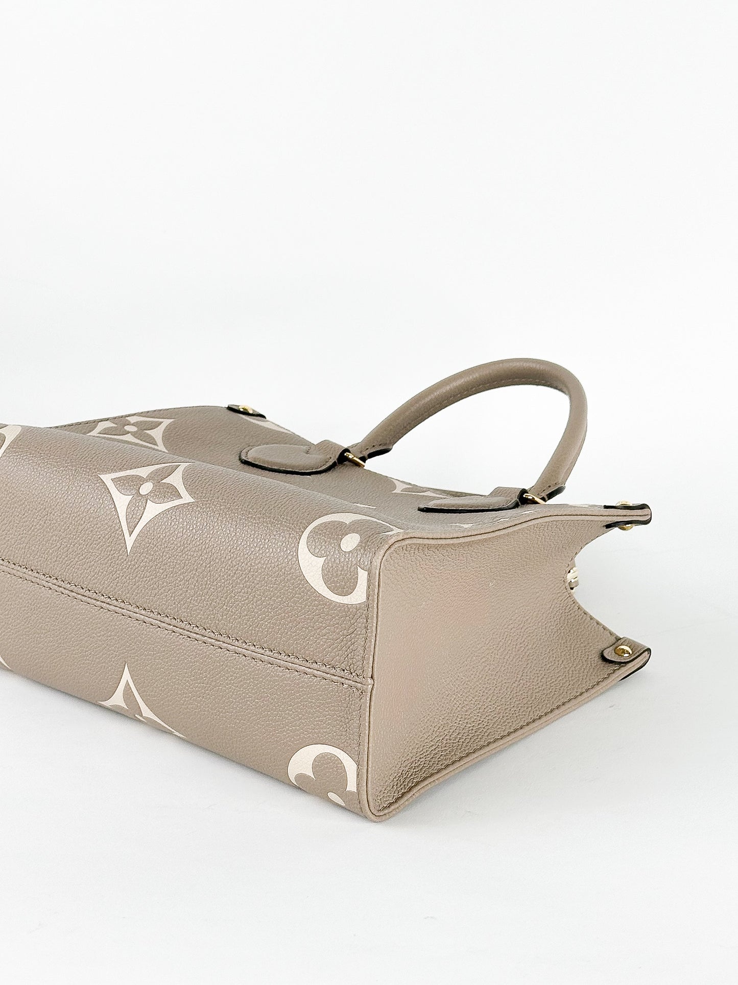 Louis Vuitton ONTHEGO PM (Tourterelle / Crème)