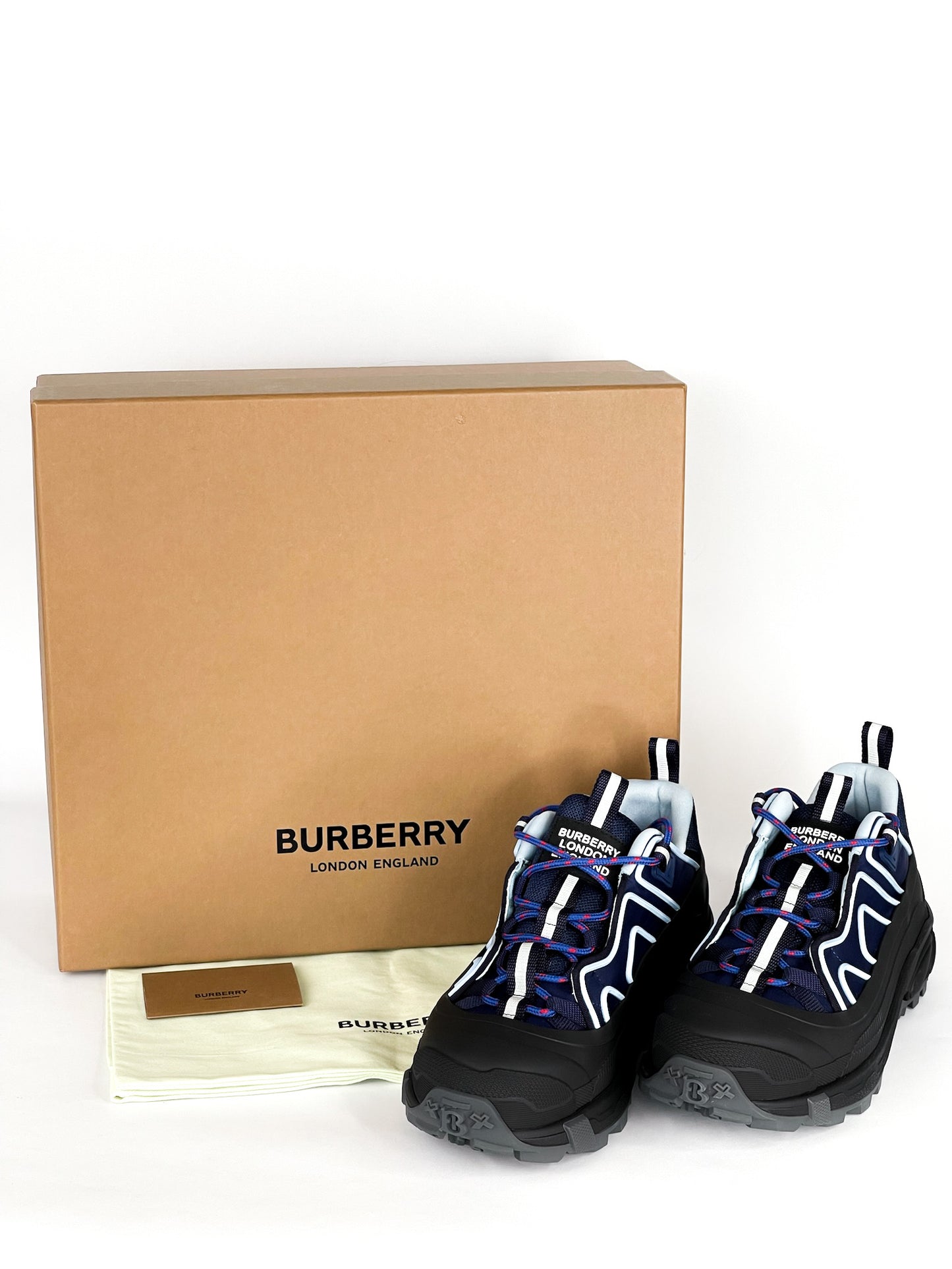 Burberry Arthur Story Low Top Sneakers Size Euro 41