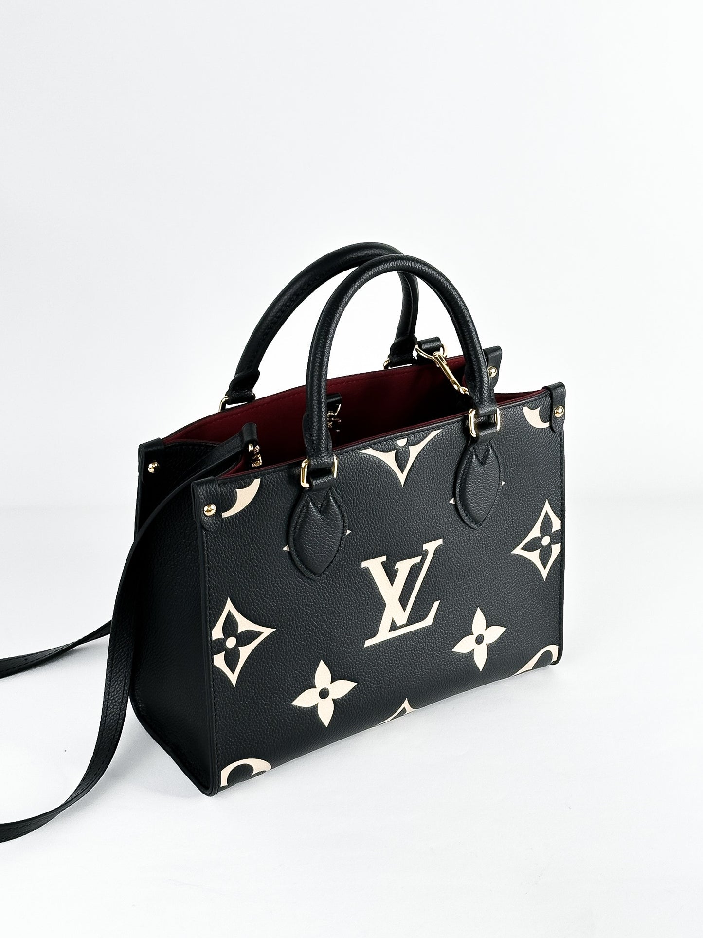 Louis Vuitton OnTheGo PM