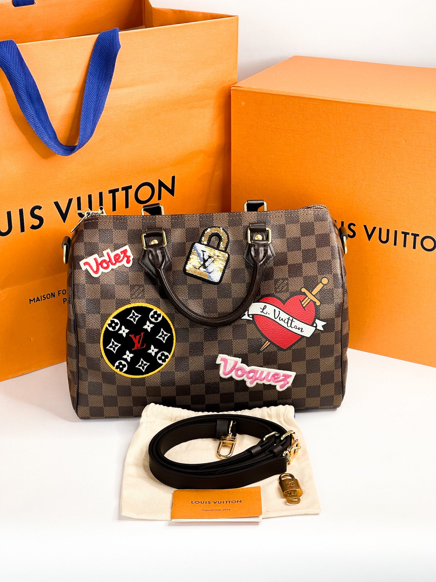 Louis Vuitton World Tour Limited Edition Bandouliere 30