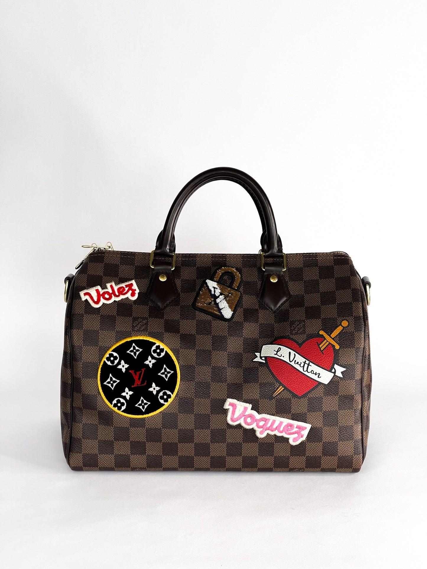 Louis Vuitton World Tour Limited Edition Bandouliere 30