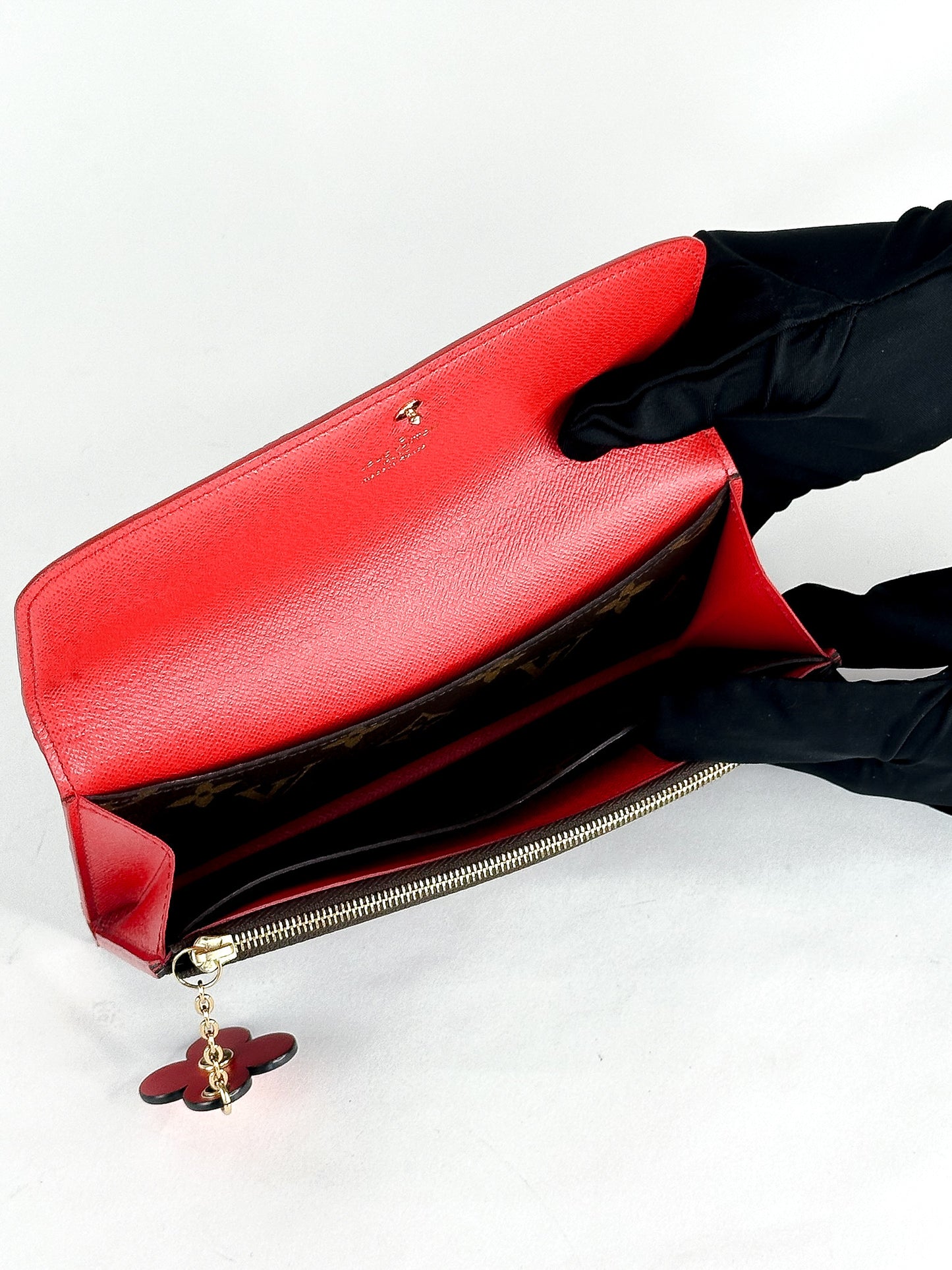 Louis Vuitton Monogram Portefeuille Emily Flower Motif
Bifold Long Wallet Poppy Red