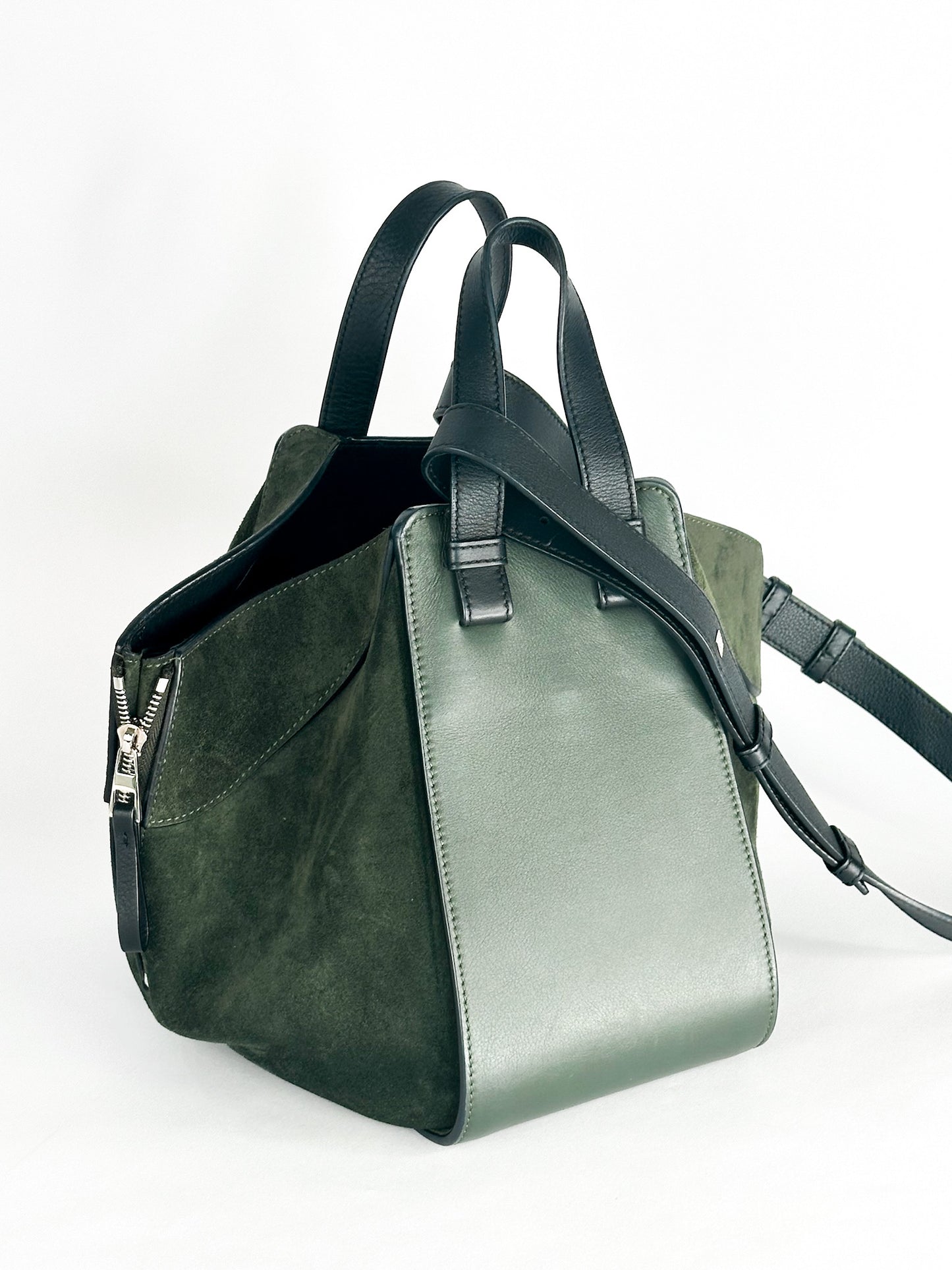 Loewe Hammock Medium Bag in Army
Vintage Khaki & Black
