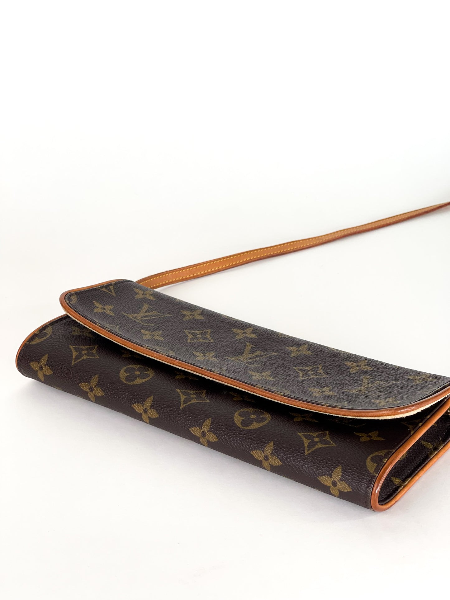Louis Vuitton Monogram Pochette Twin