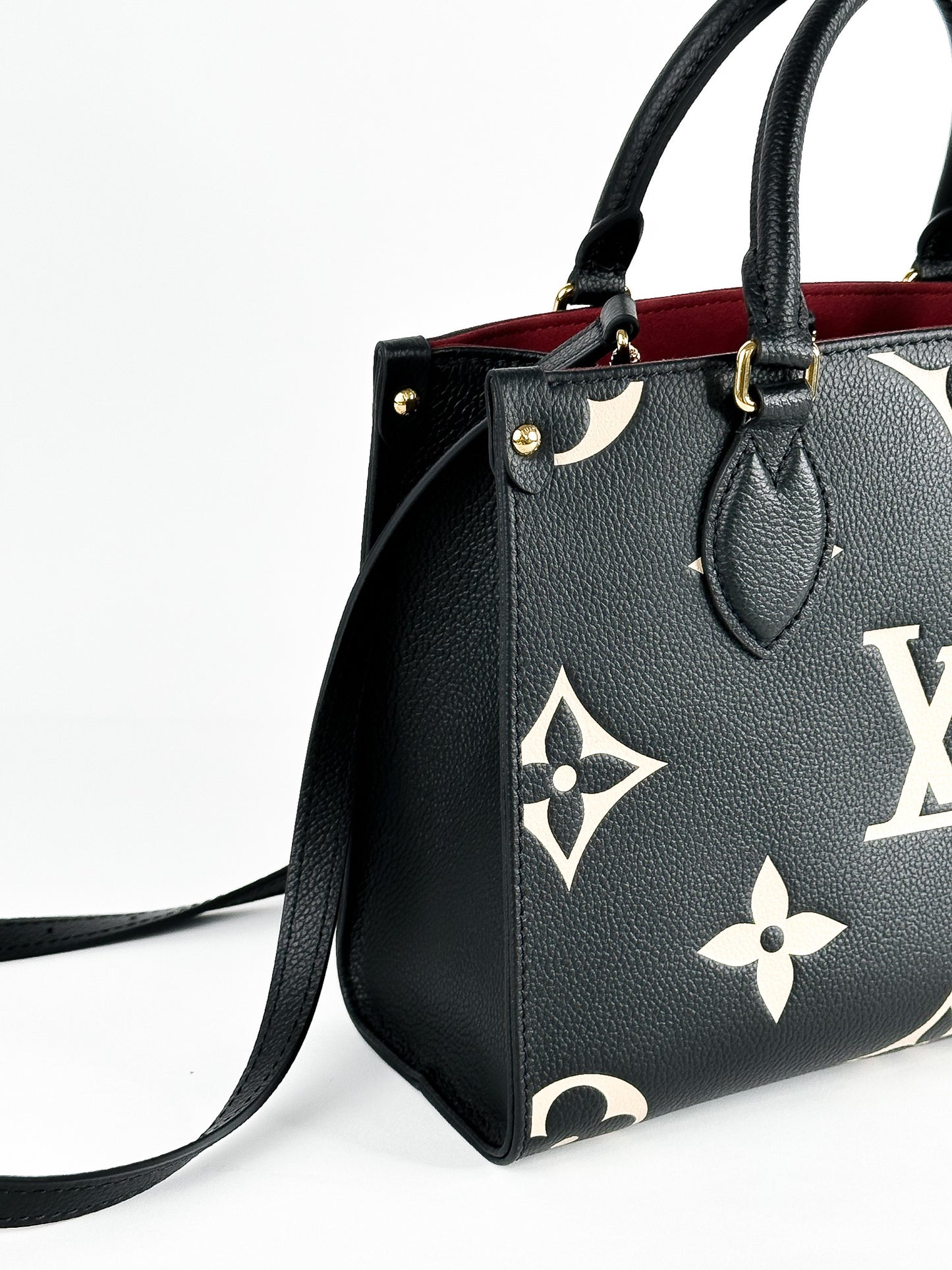 Louis Vuitton OnTheGo PM