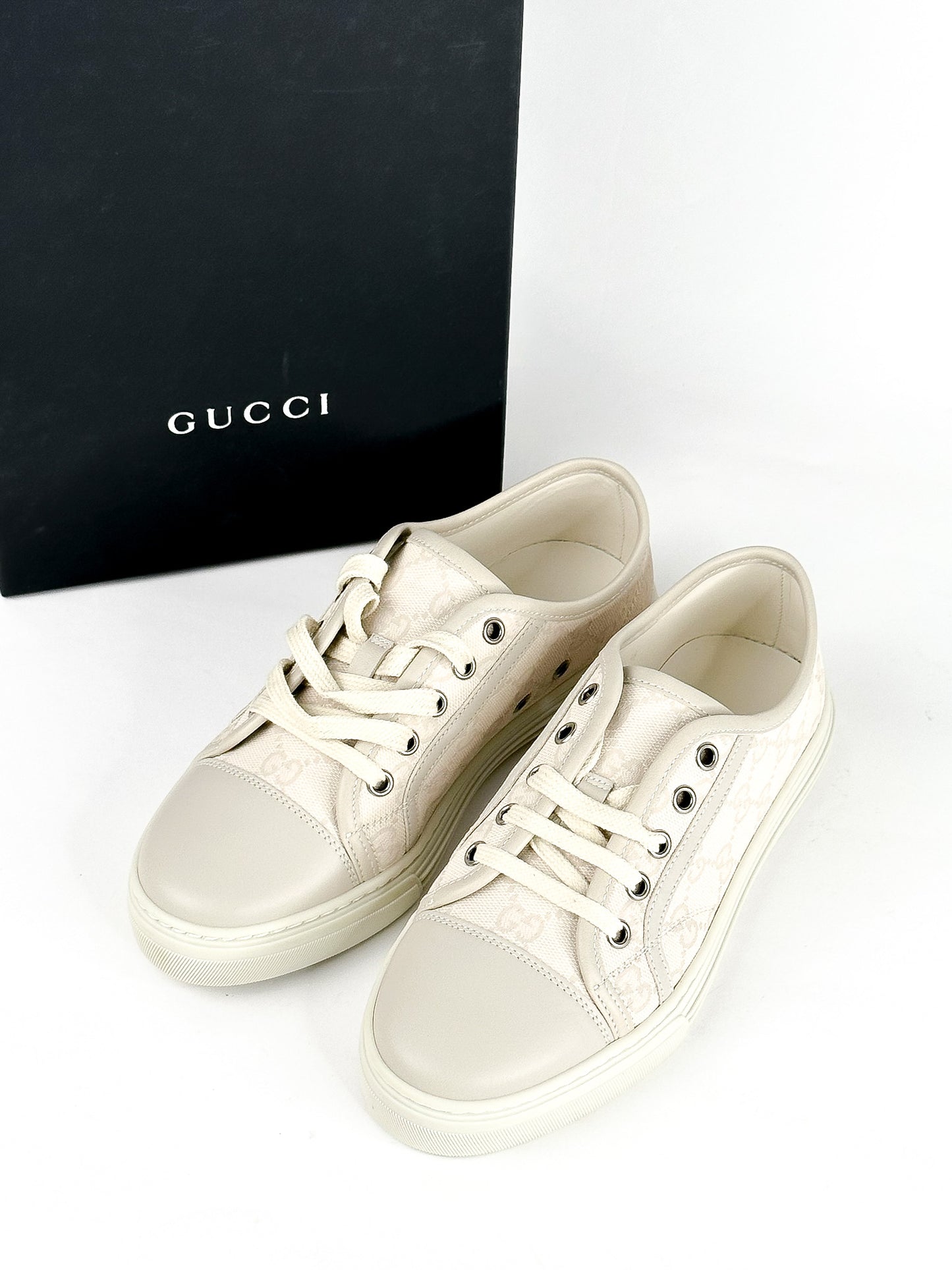 Gucci White/Grey GG Canvas and Leather Low Top Sneakers Size 36