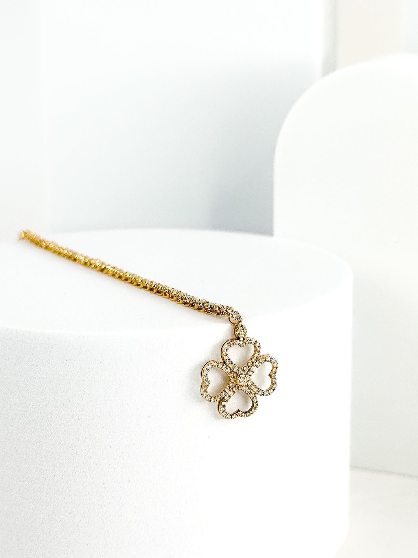 18K Gold Four Leaf Clover Diamond Bracelet
