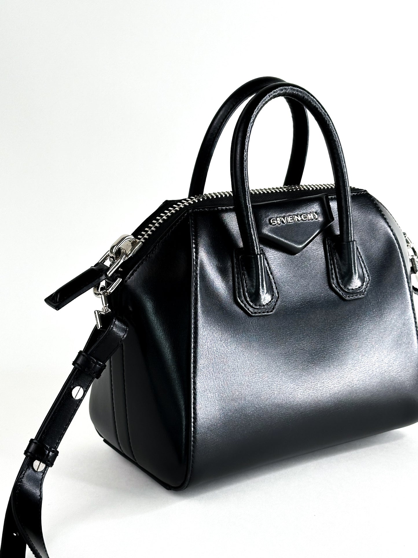 Givenchy Antigona Mini Black
