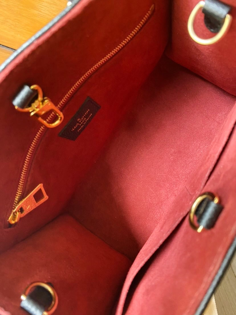 Louis Vuitton OnTheGo PM