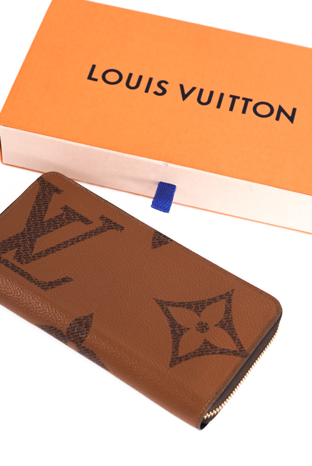 Louis Vuitton Giant Monogram Reverse Zippy wallet
