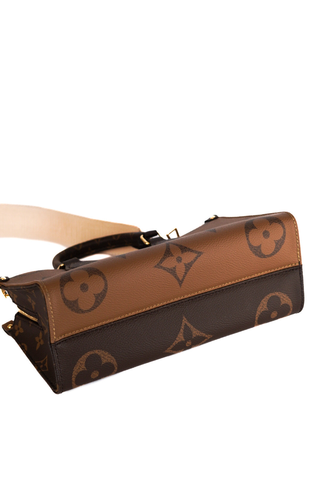 Louis Vuitton Monogram Reverse OnTheGo East West Handbag