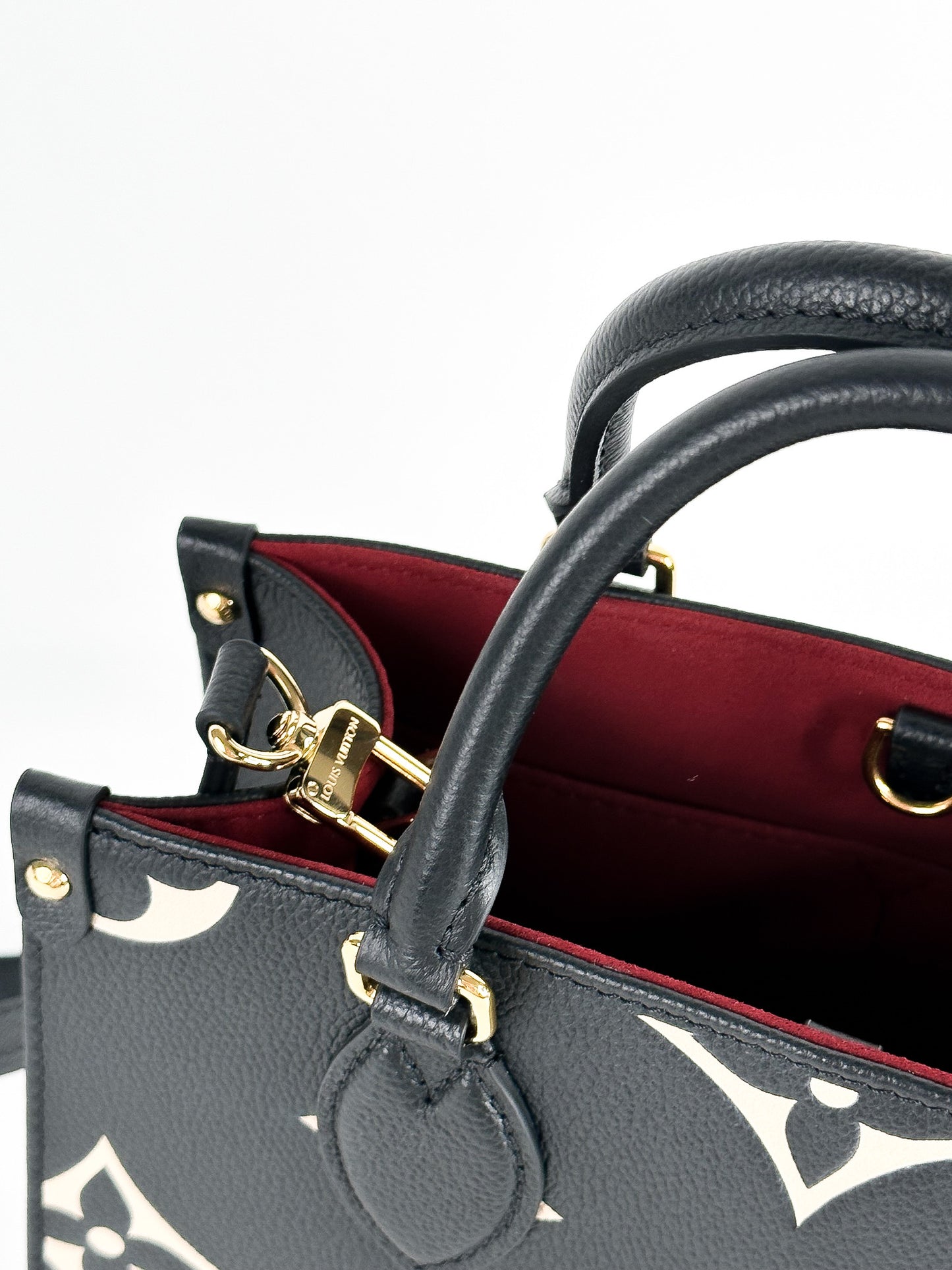 Louis Vuitton OnTheGo PM