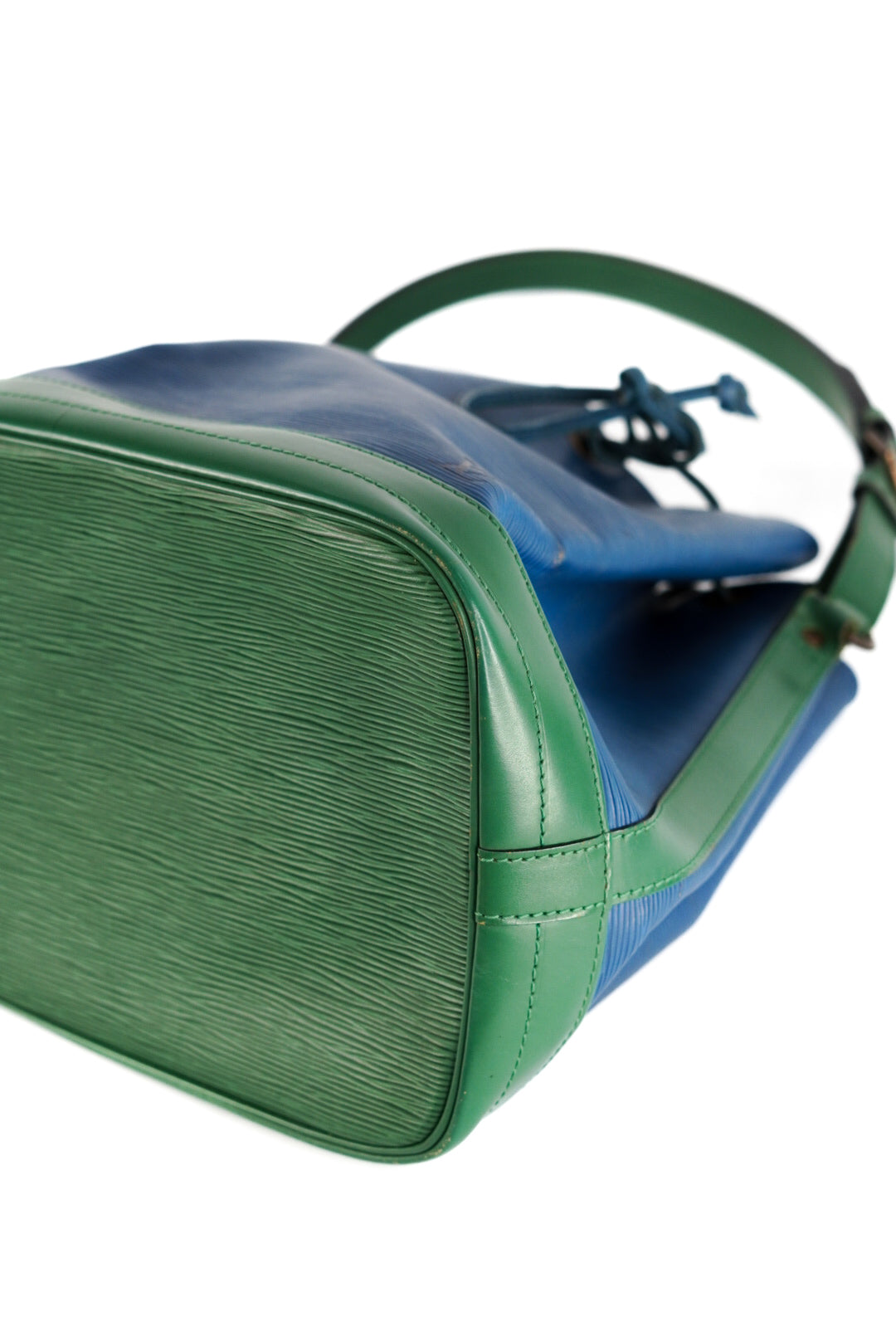 Louis Vuitton Epi Noe Bicolor Shoulder Bag