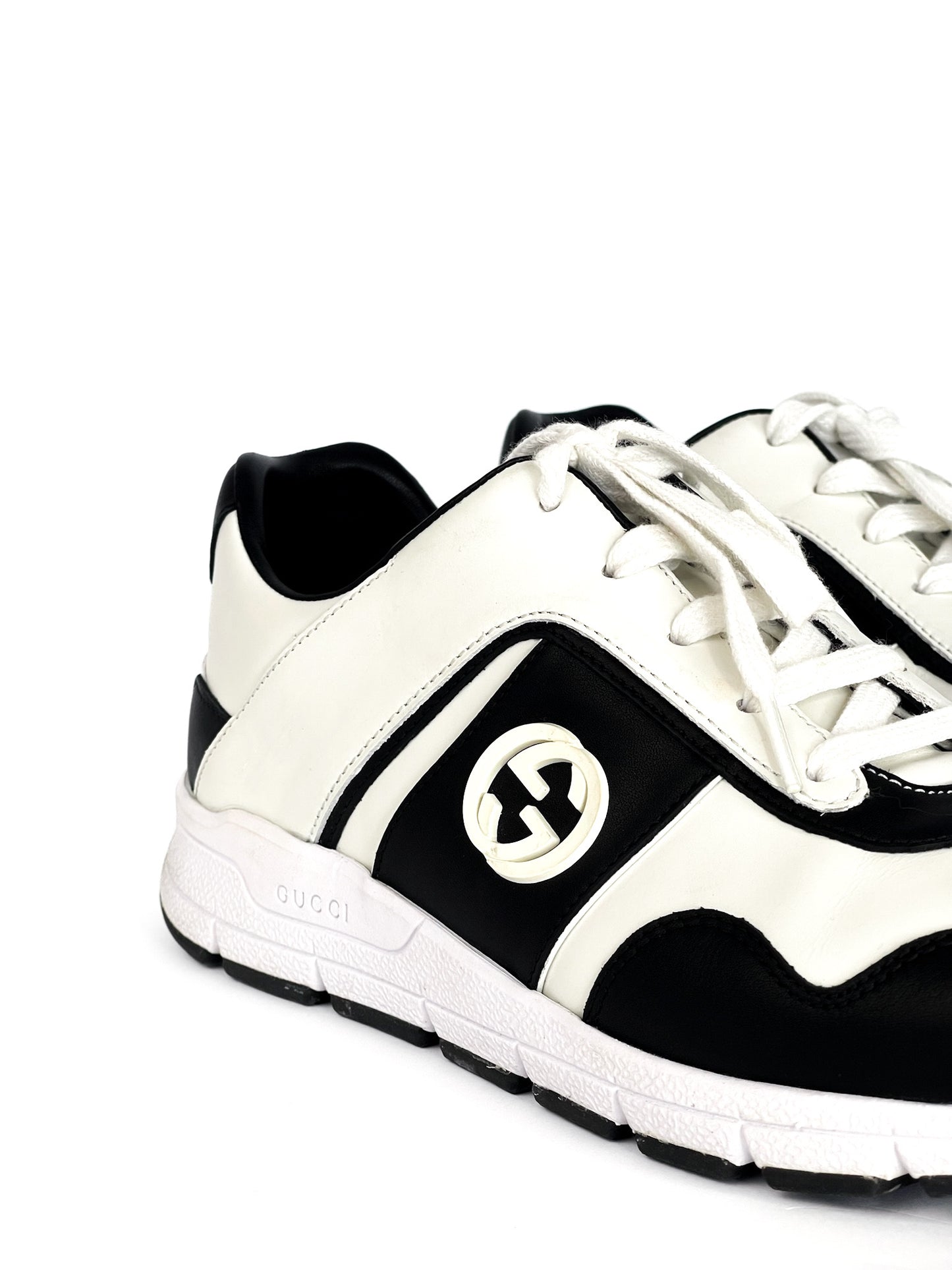 Gucci Calfskin Interlocking G Sneakers Black White Size 39