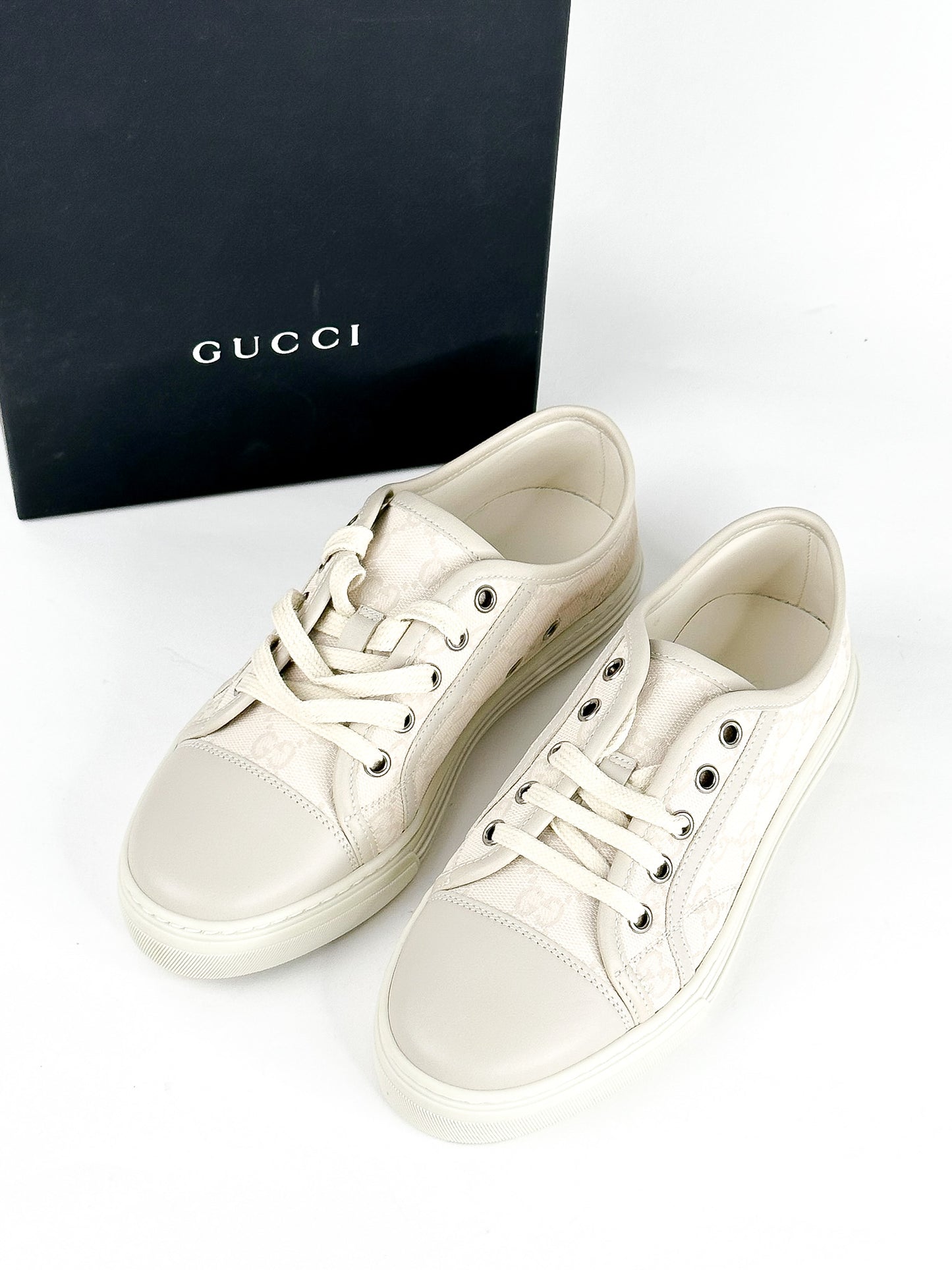 Gucci White/Grey GG Canvas and Leather Low Top Sneakers Size 36