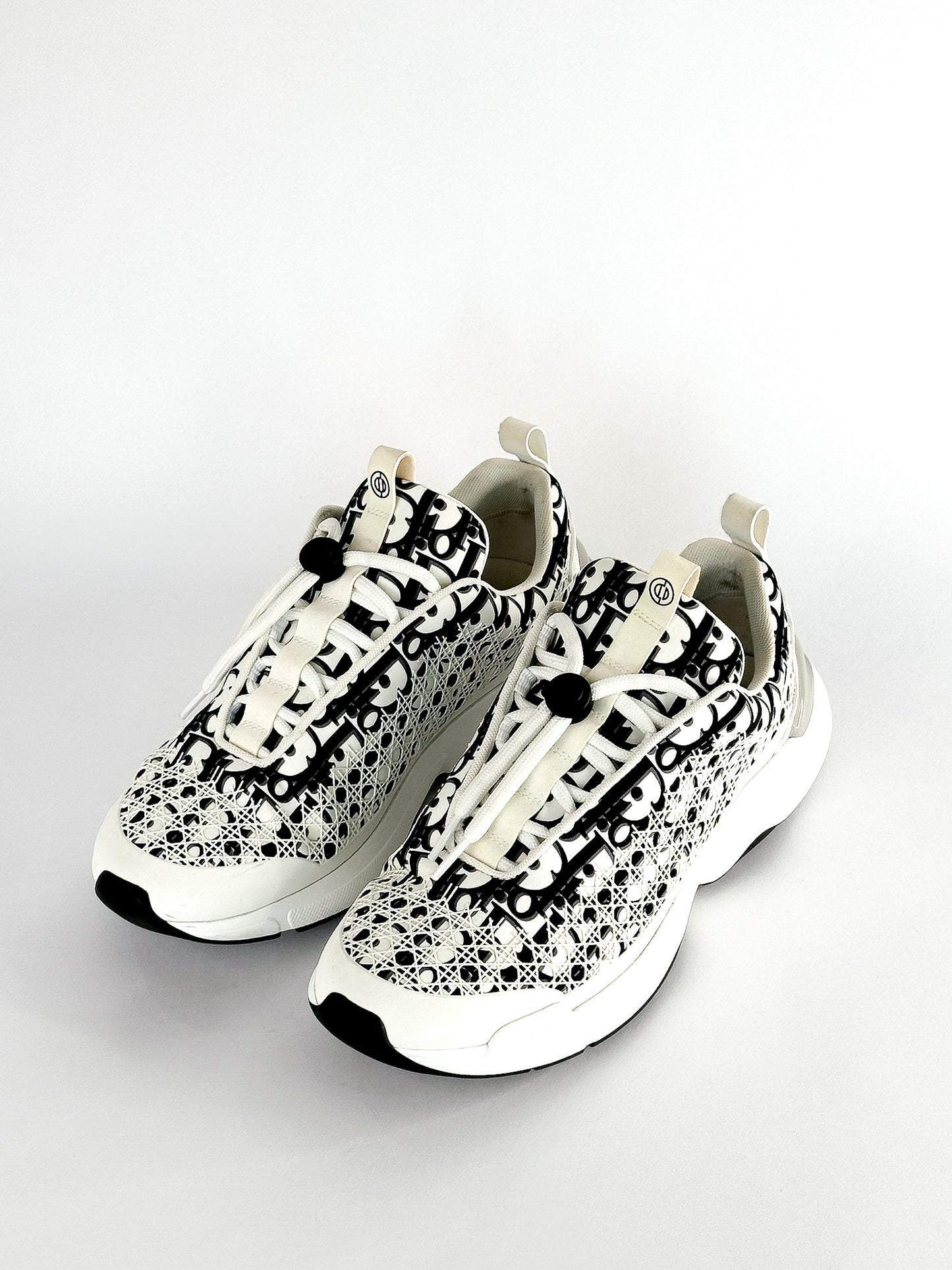 Dior B24 White Black Oblique Cannage Runners Size US 10 / 43