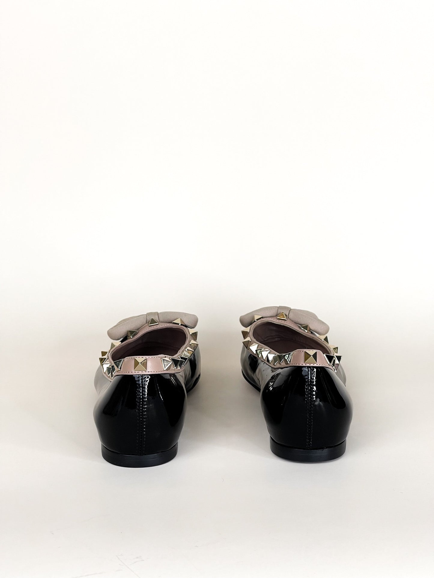 Valentino Garavani Rockstud Patent Bow Ballerina Flats Size 36