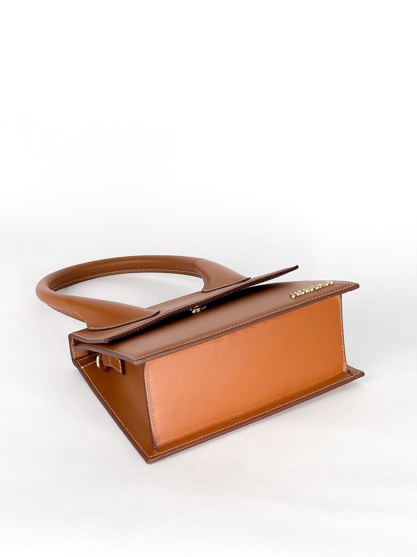 Jacquemus Le Grand Chiquito
Leather Bag
