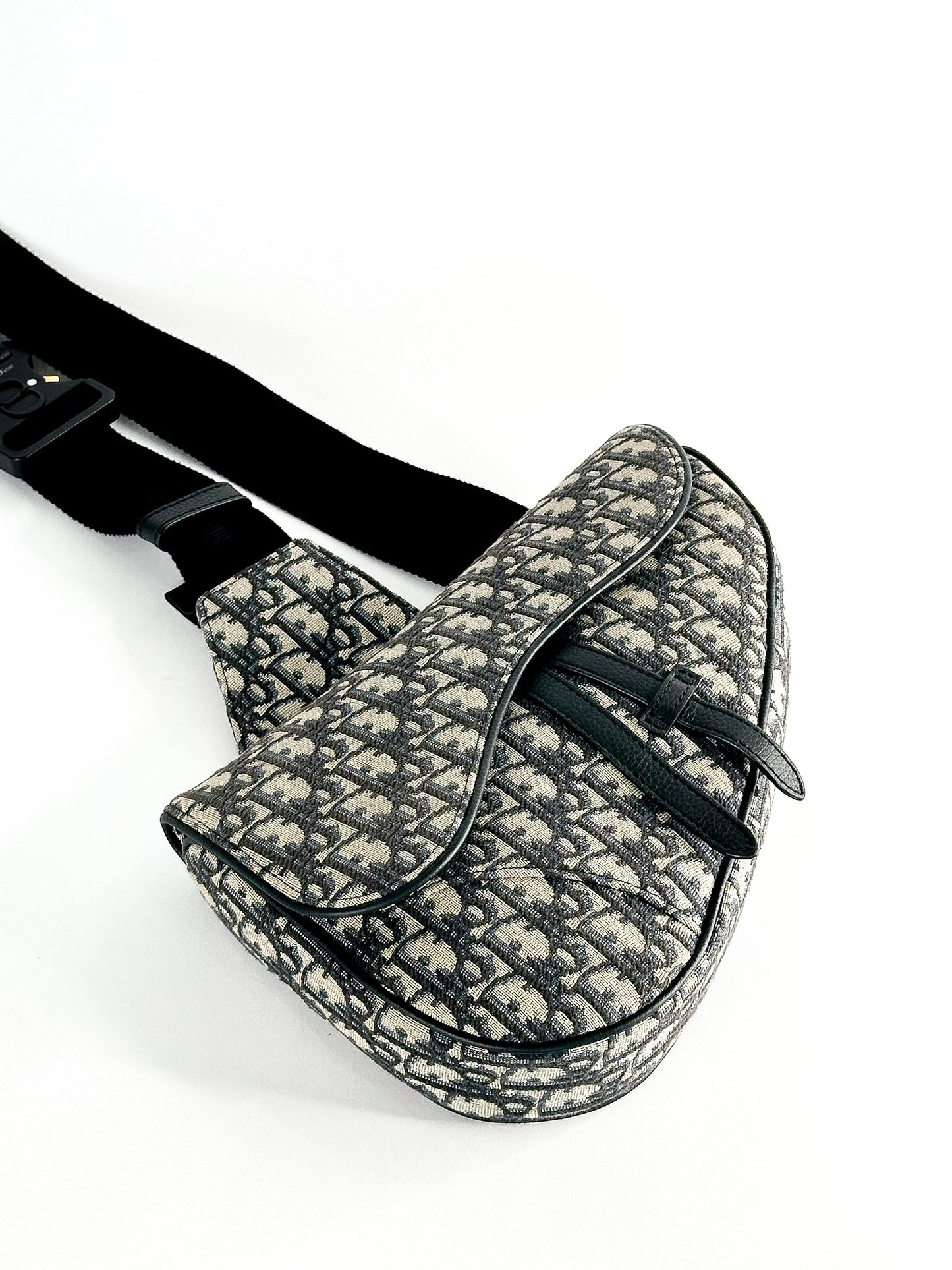 Christian Dior Saddle Bag
Oblique Jacquard