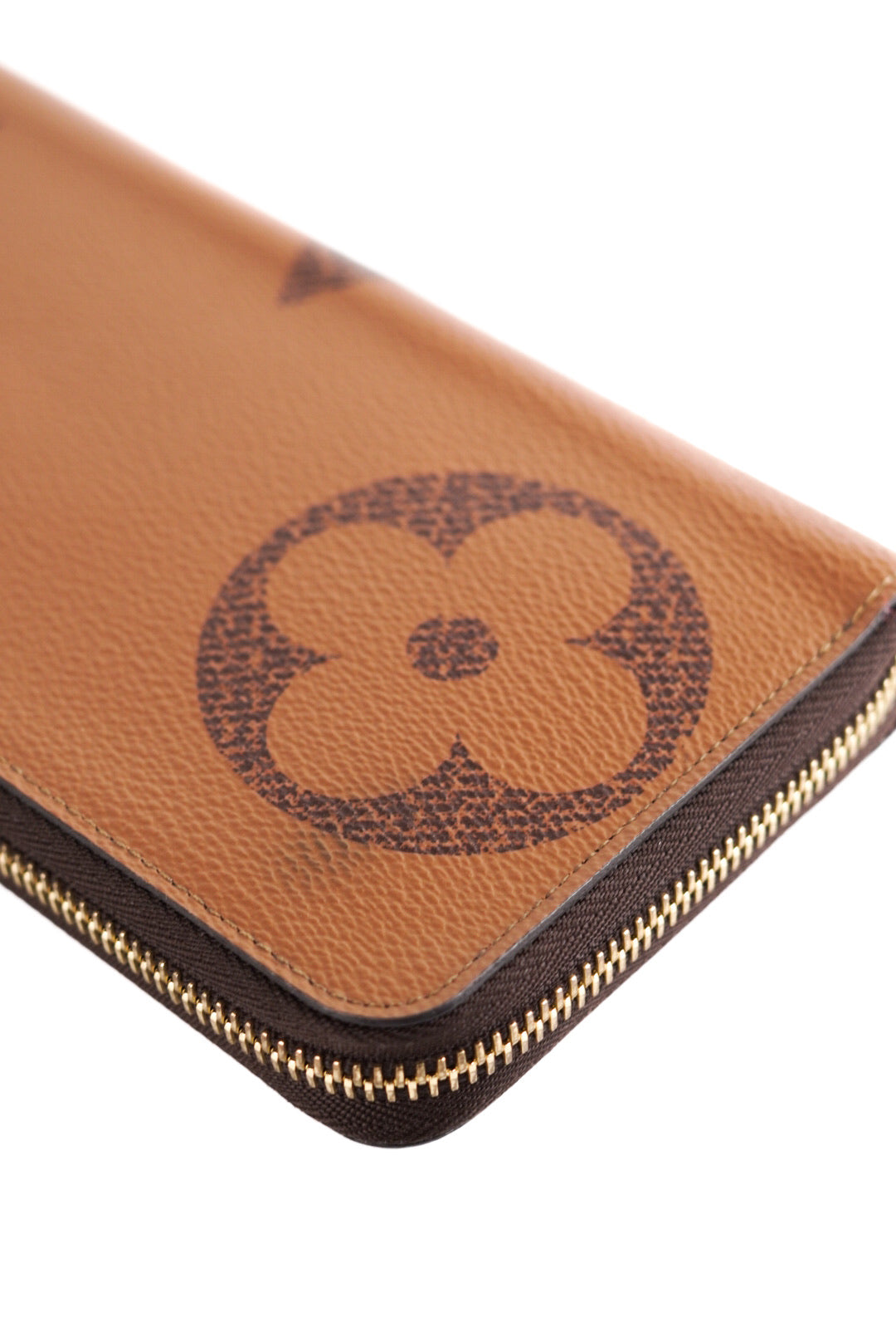 Louis Vuitton Giant Monogram Reverse Zippy wallet
