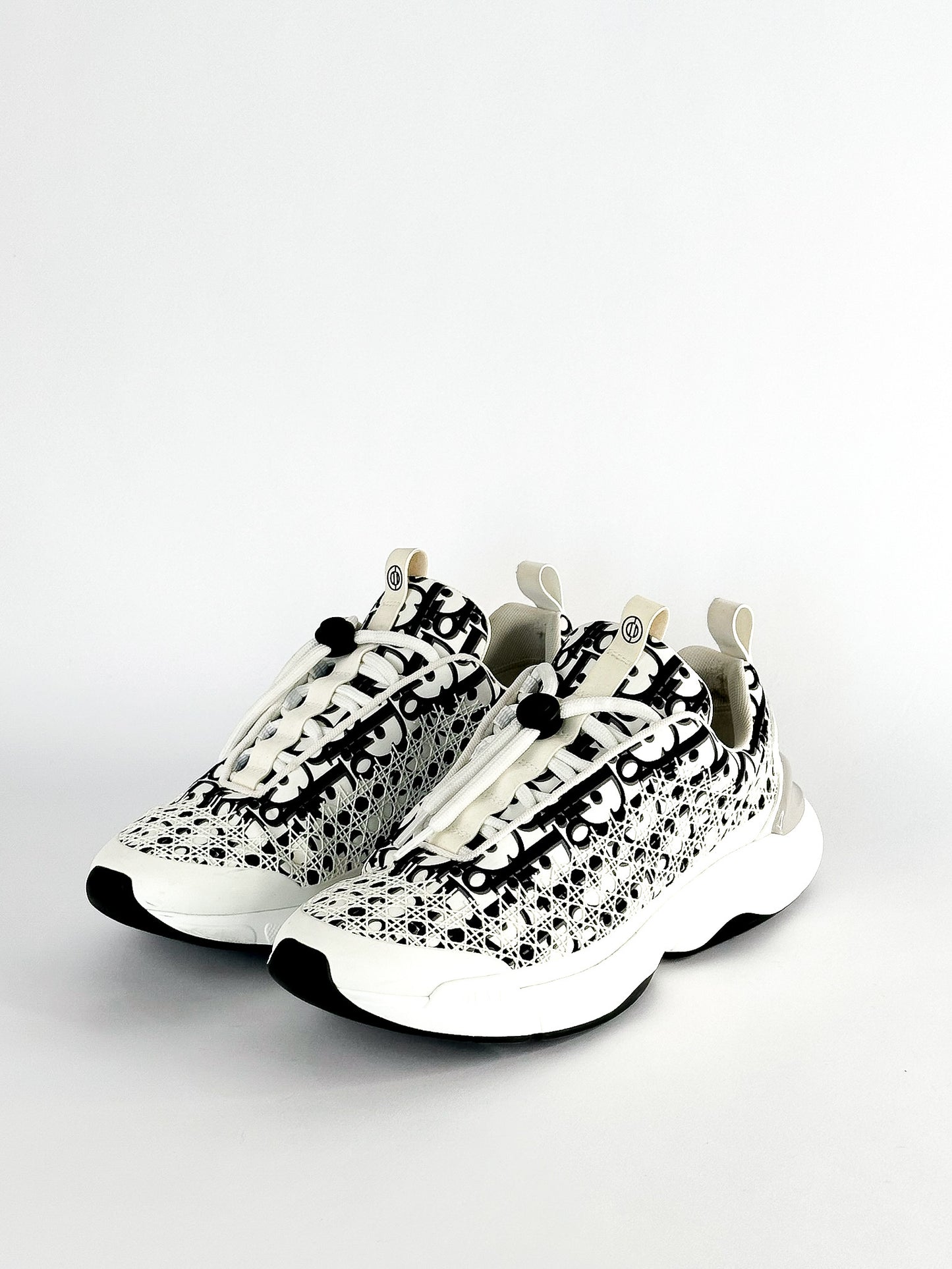 Dior B24 White Black Oblique Cannage Runners Size US 10 / 43