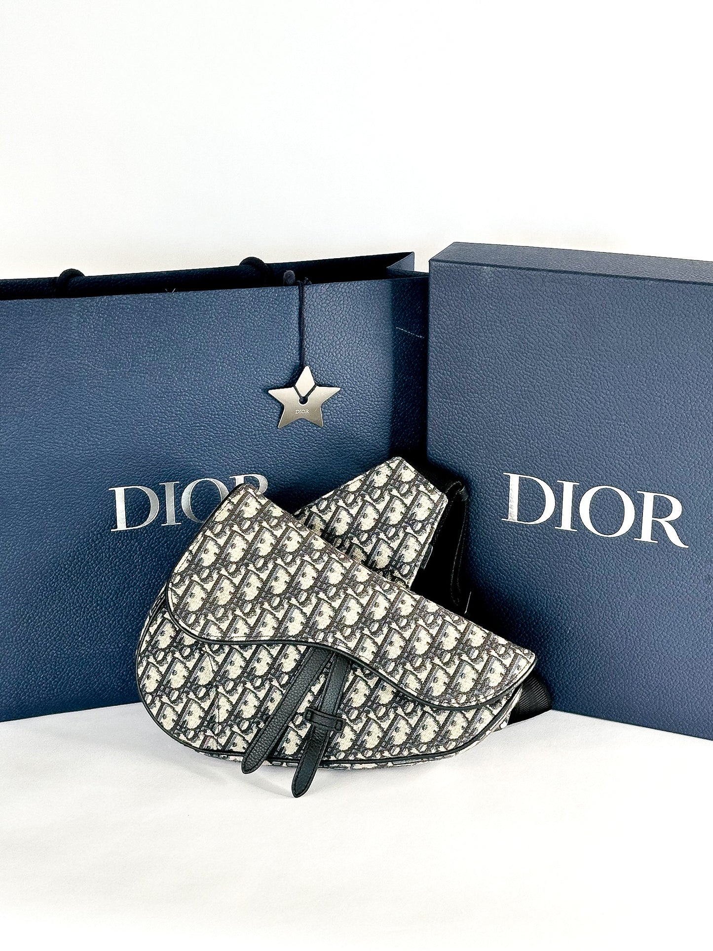 Christian Dior Saddle Bag
Oblique Jacquard
