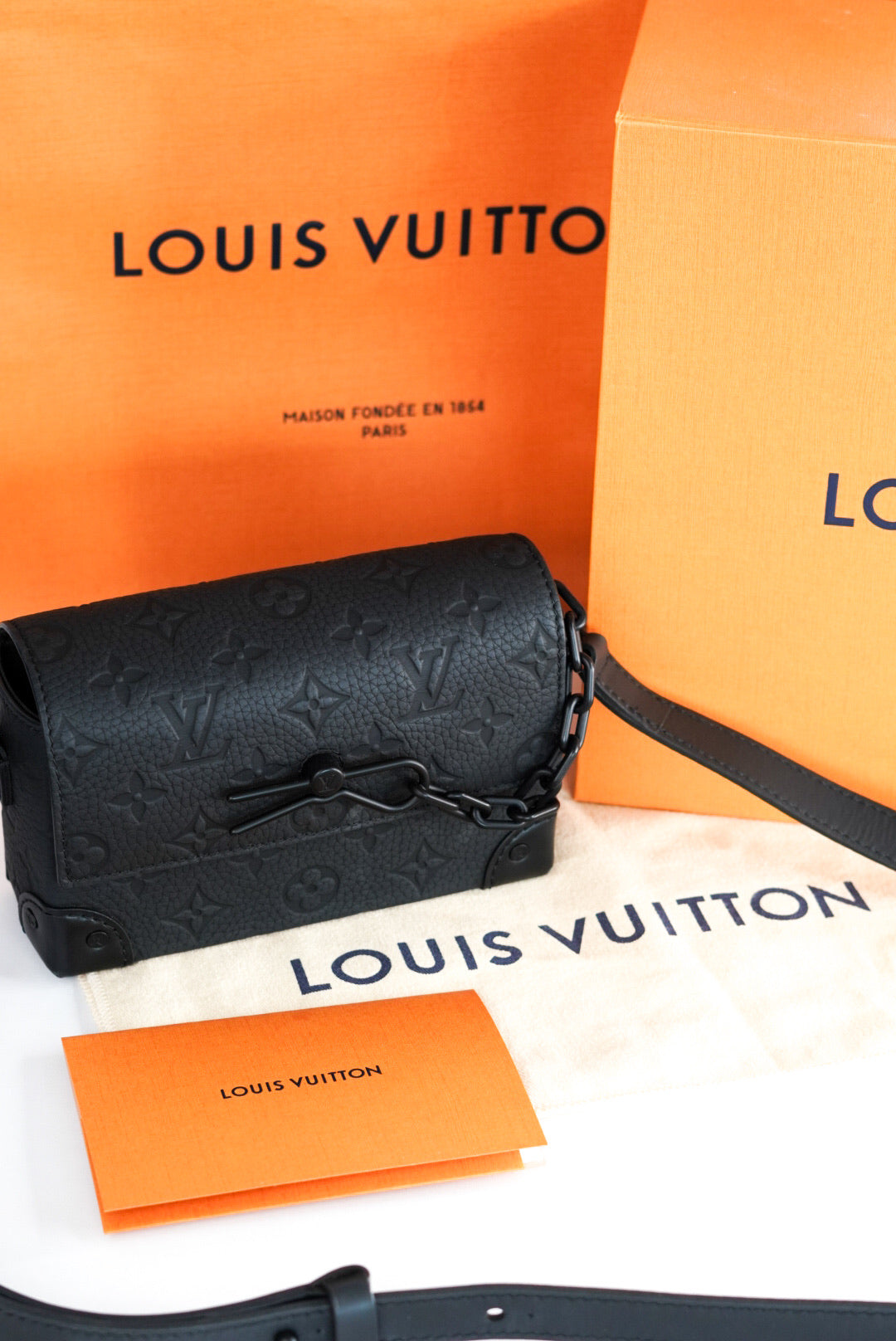 Louis Vuitton Steamer Wearable Wallet