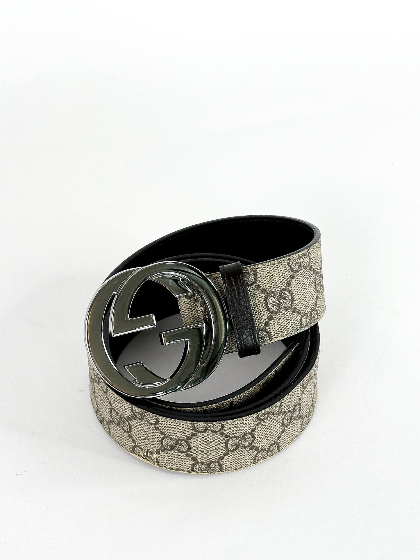 Gucci Beige GG Supreme Canvas
Interlocking G Buckle Belt