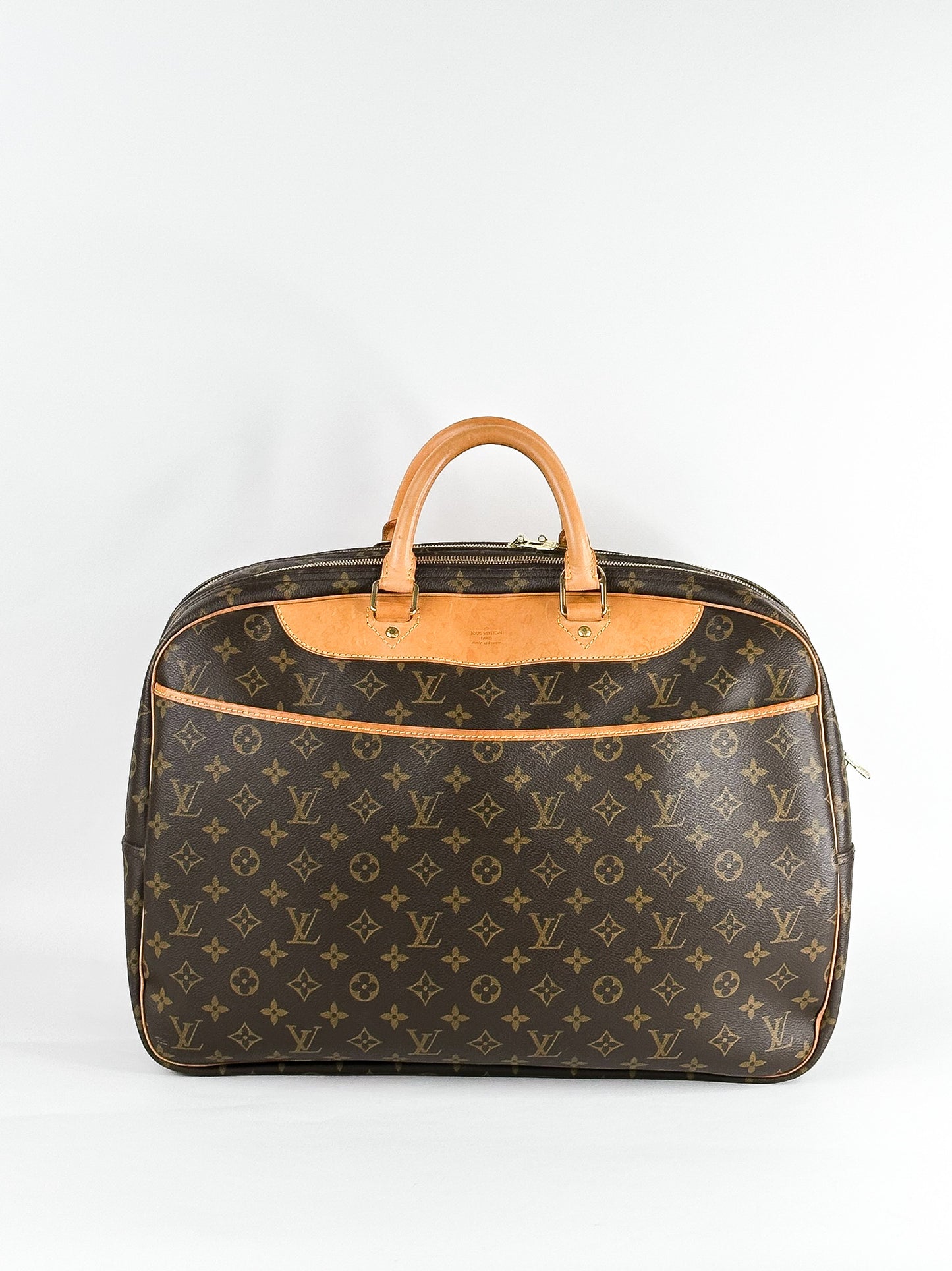 Louis Vuitton Vintage Monogram
Canvas Alize 24 Heures Weekender