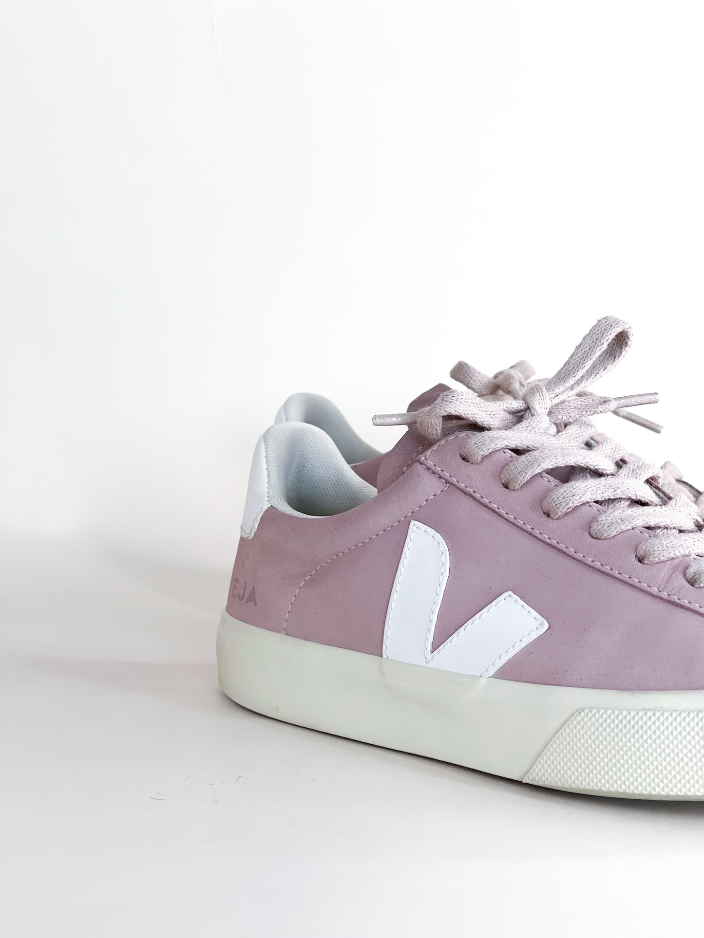 Veja Sneakers Size 38