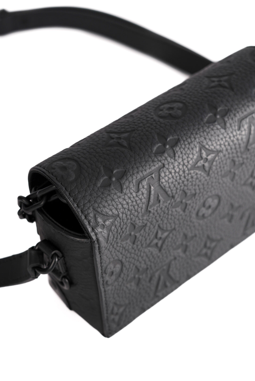 Louis Vuitton Steamer Wearable Wallet