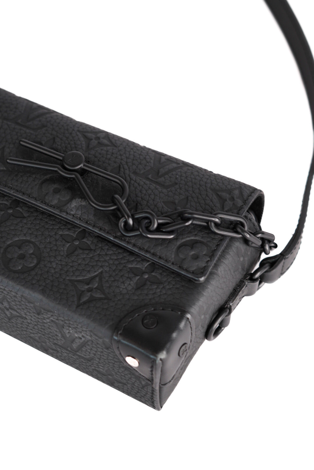 Louis Vuitton Steamer Wearable Wallet