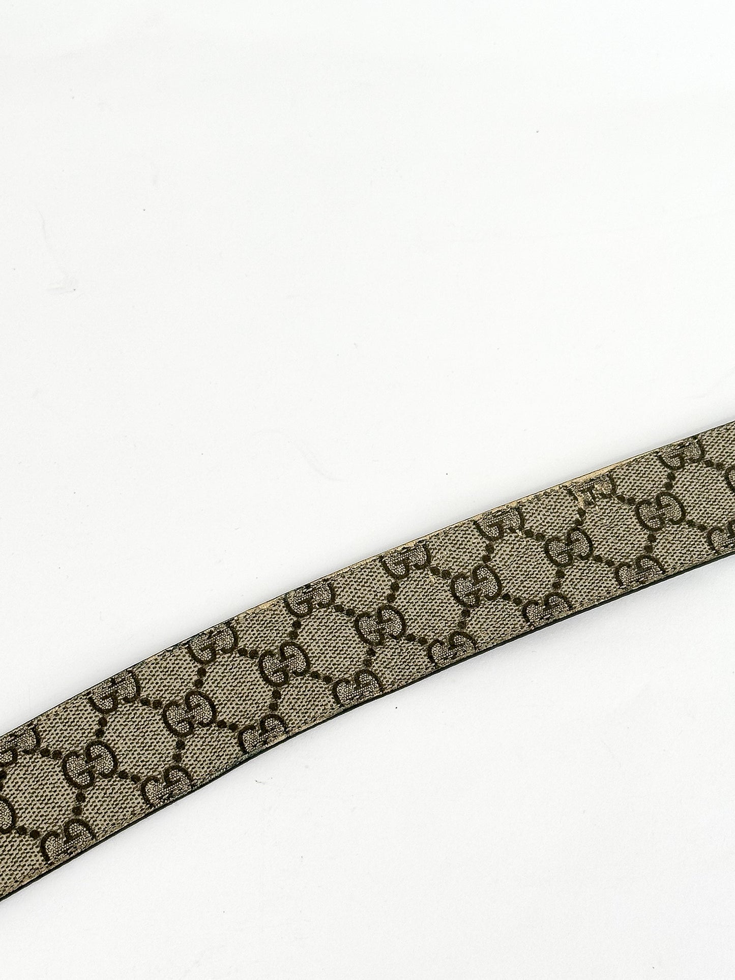 Gucci Beige GG Supreme Canvas
Interlocking G Buckle Belt