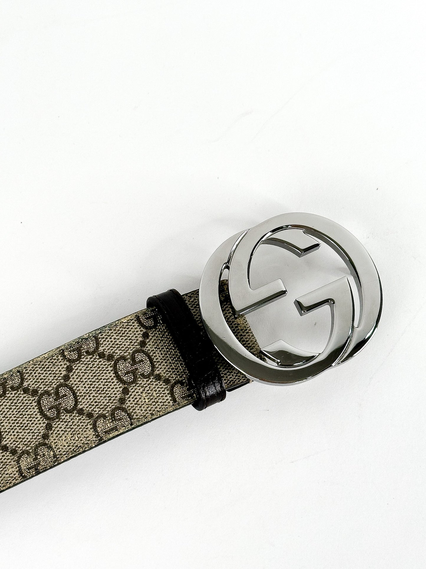 Gucci Beige GG Supreme Canvas
Interlocking G Buckle Belt