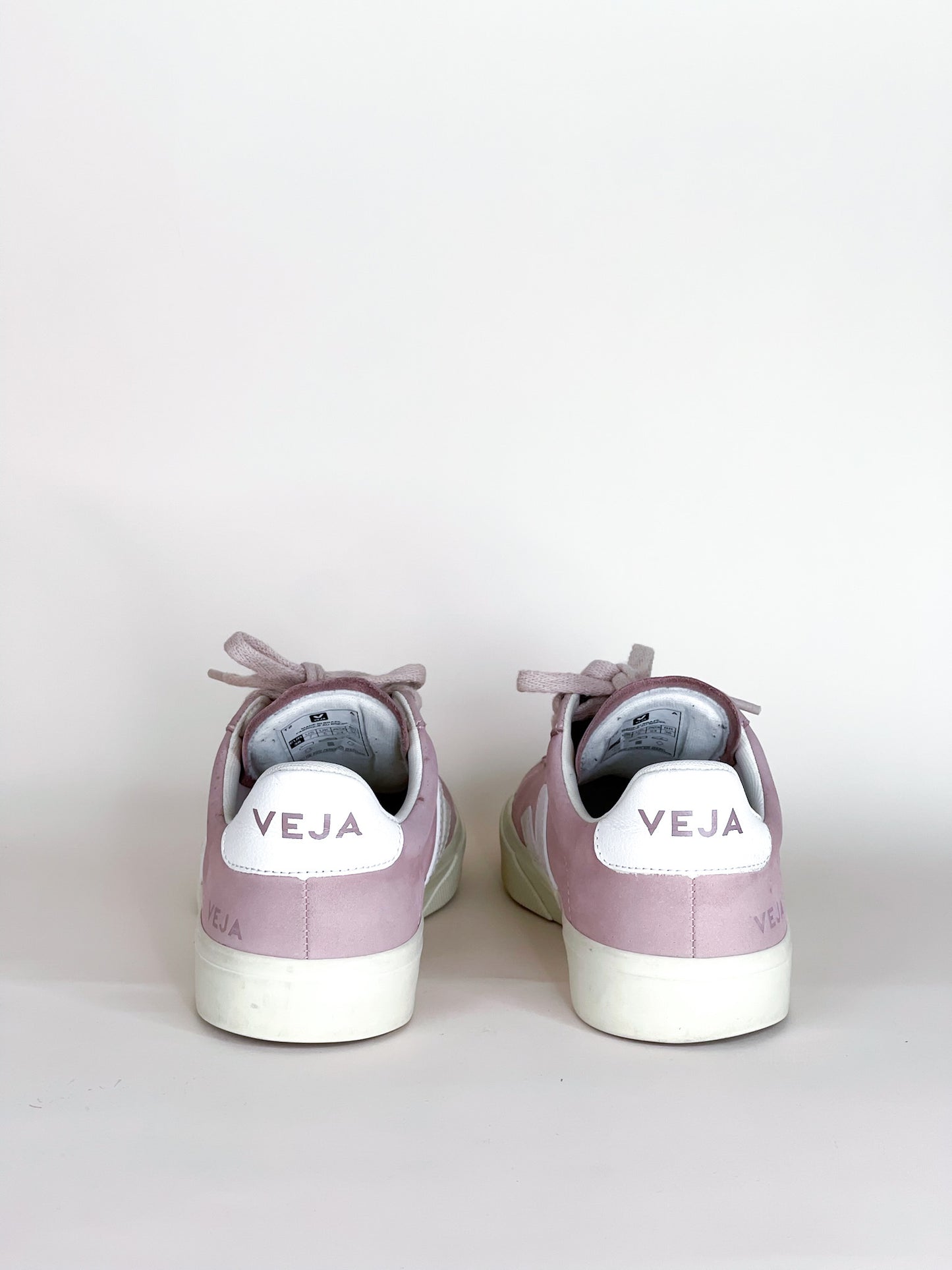 Veja Sneakers Size 38