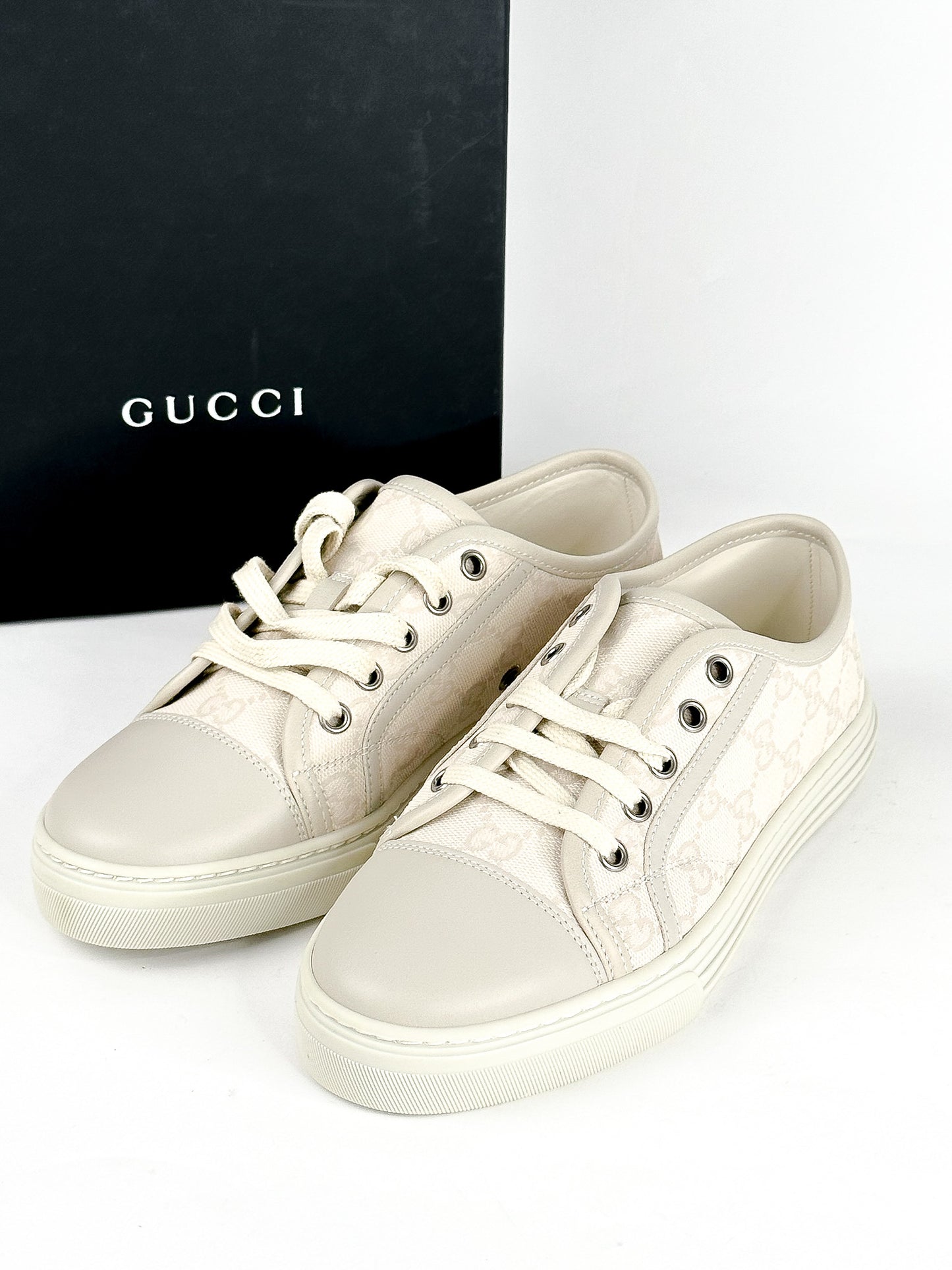 Gucci White/Grey GG Canvas and Leather Low Top Sneakers Size 36