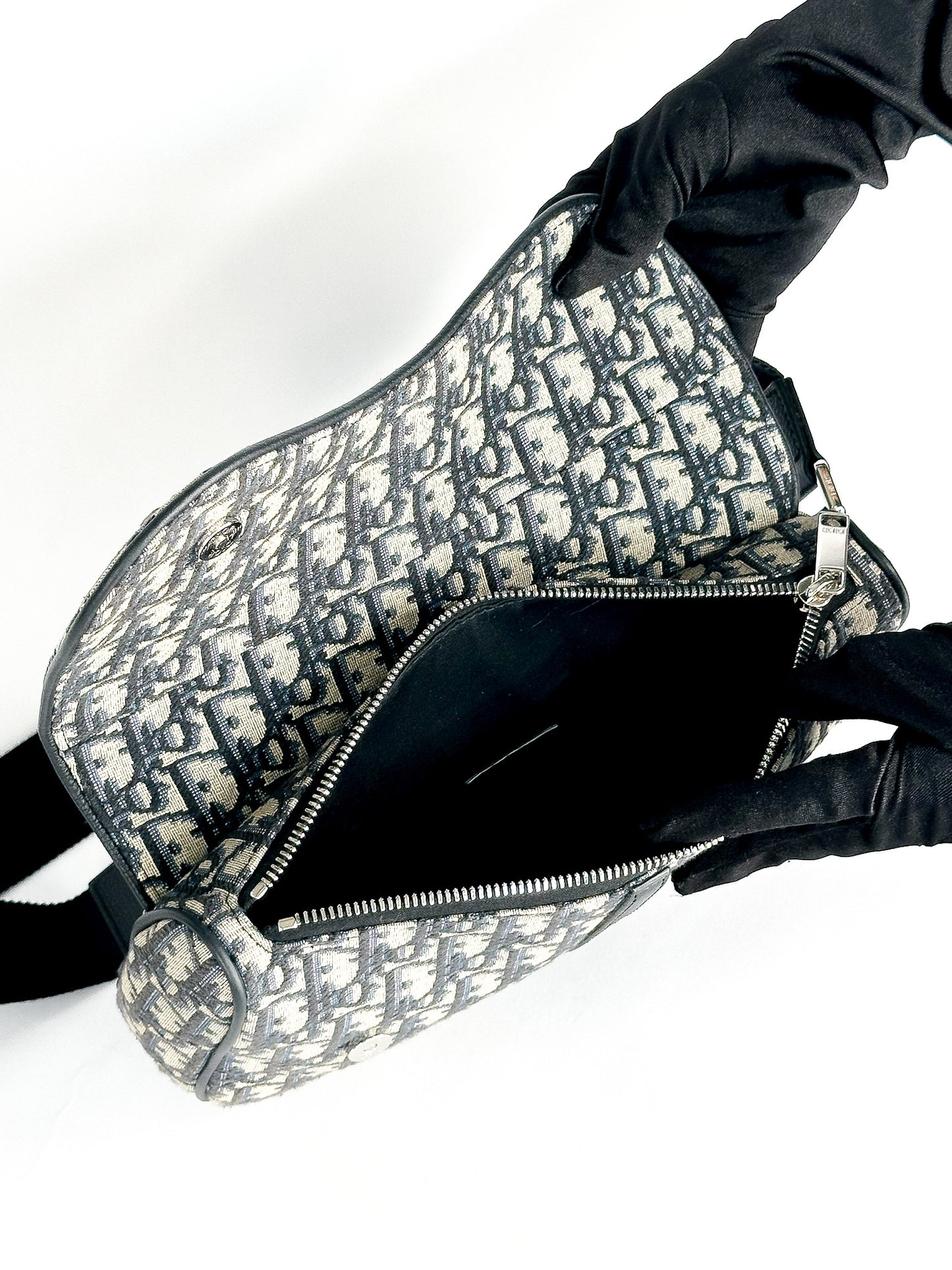 Christian Dior Saddle Bag
Oblique Jacquard