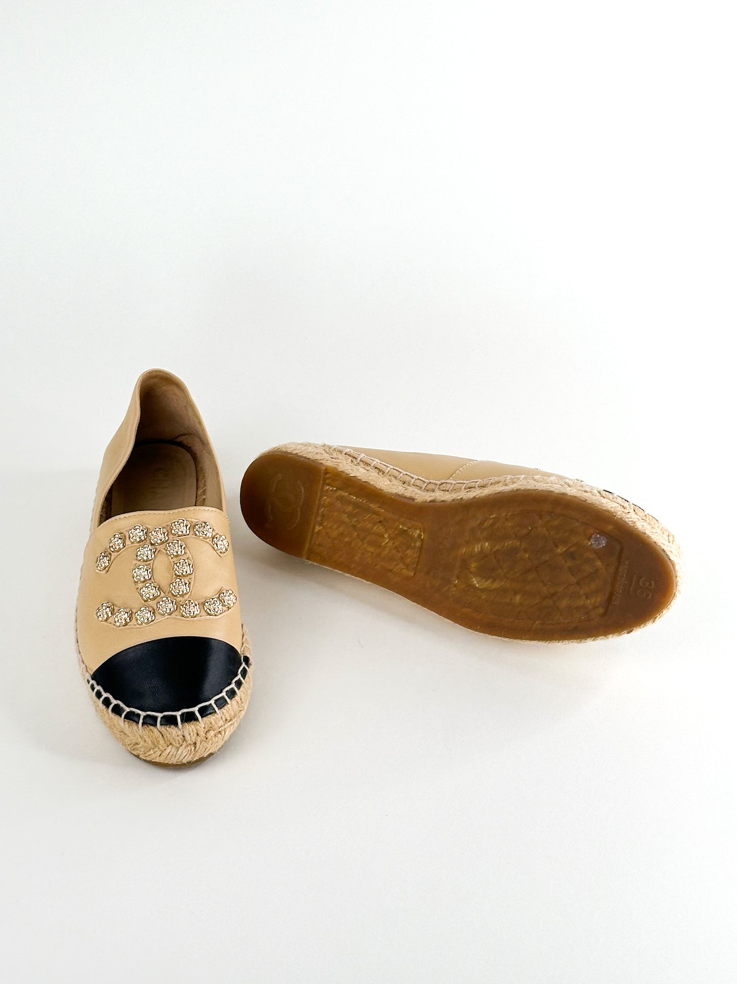 Chanel Beige/Black Camellia CC Espadrille Flats Size 36