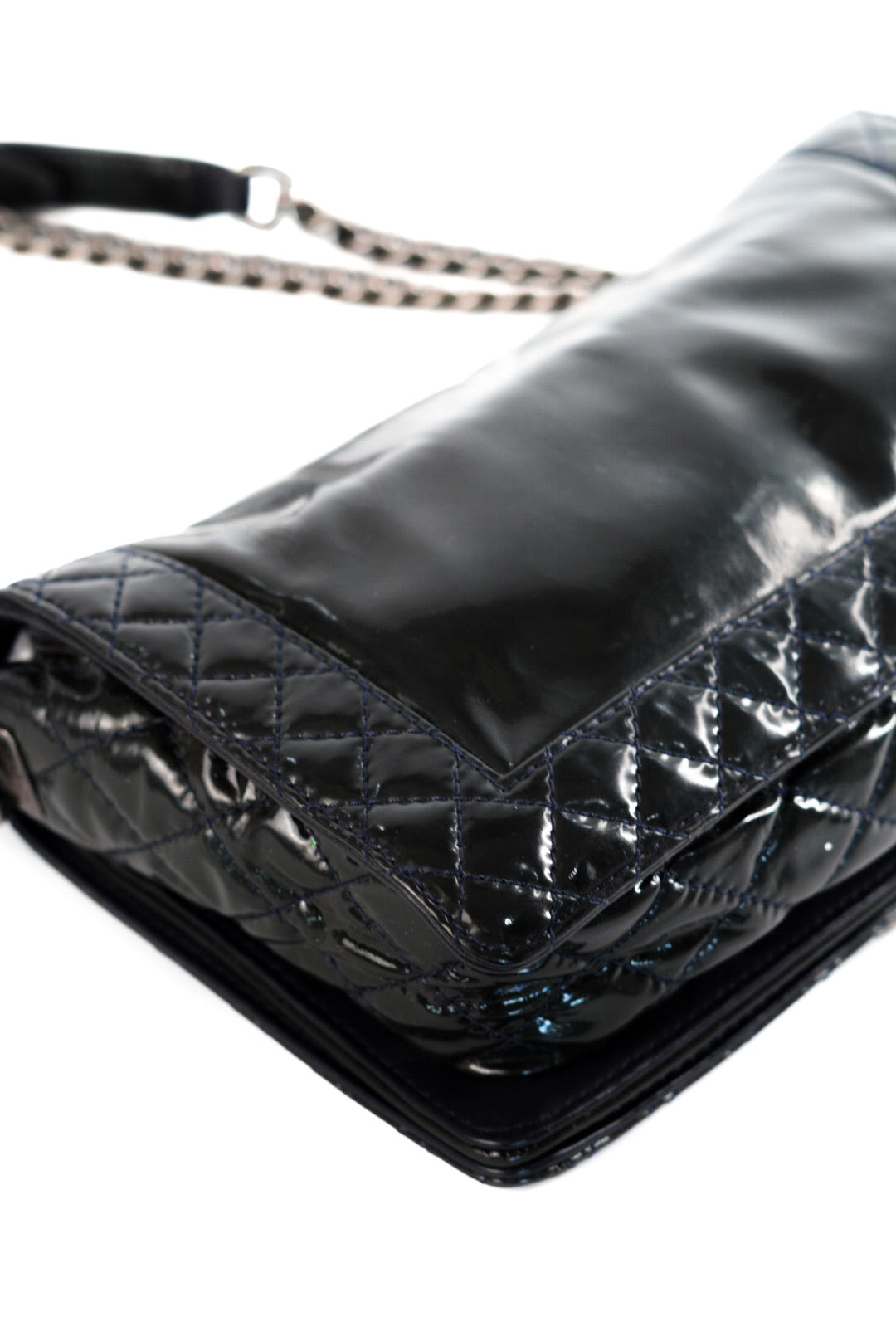 Chanel Boy Chanel Patent Leather Shoulder Bag Black